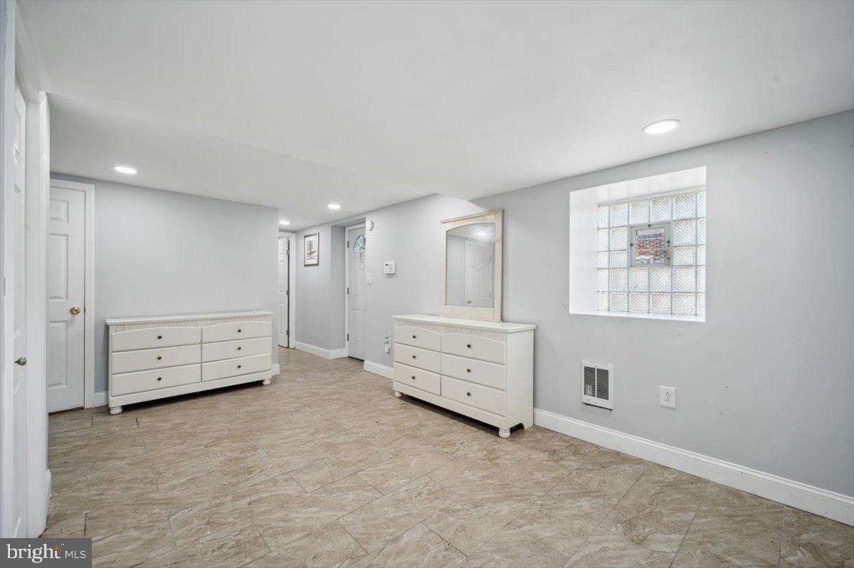 COBBS CREEK - Residential Lease