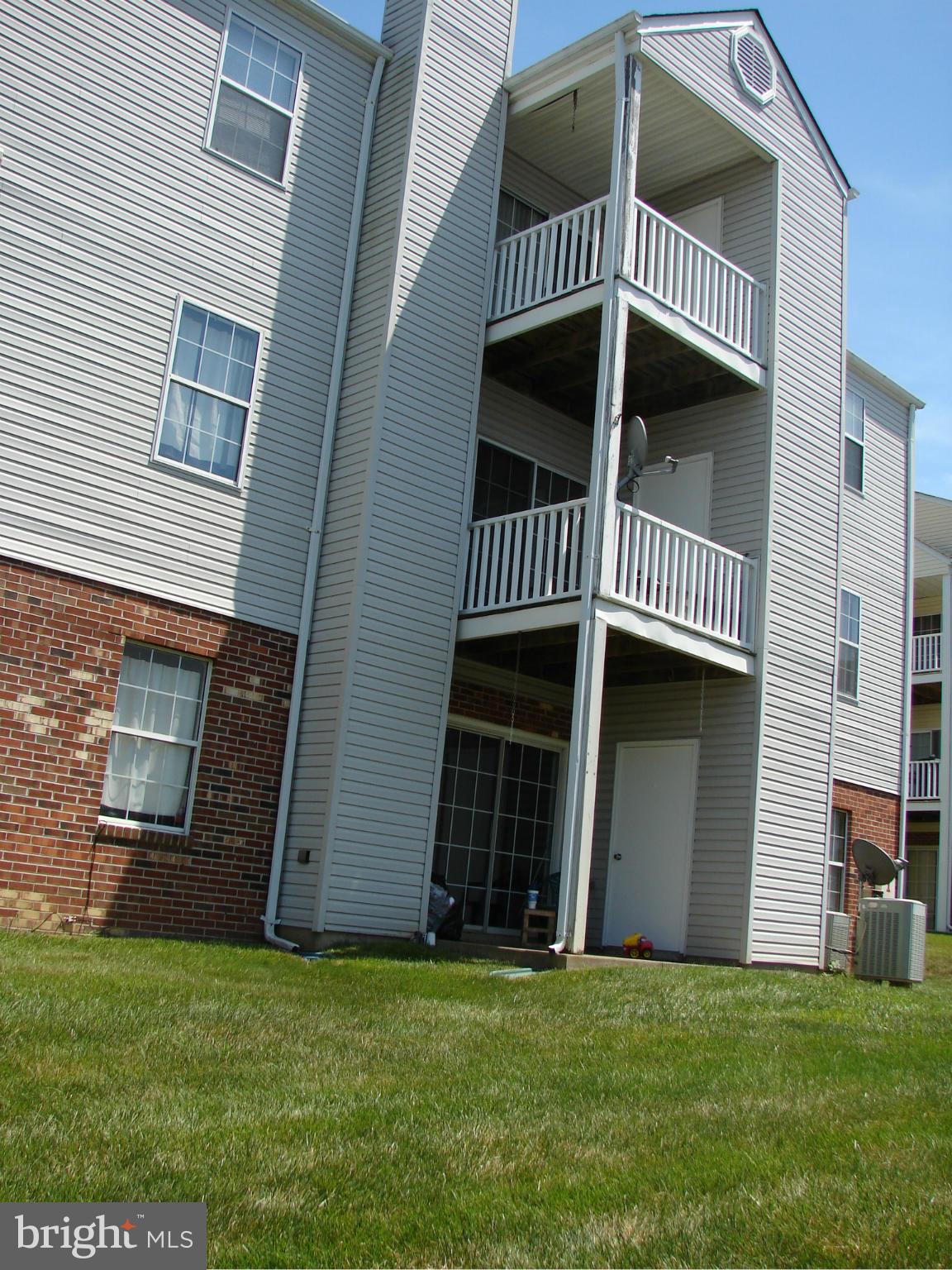 SUNNINGDALE MEADOWS - Residential