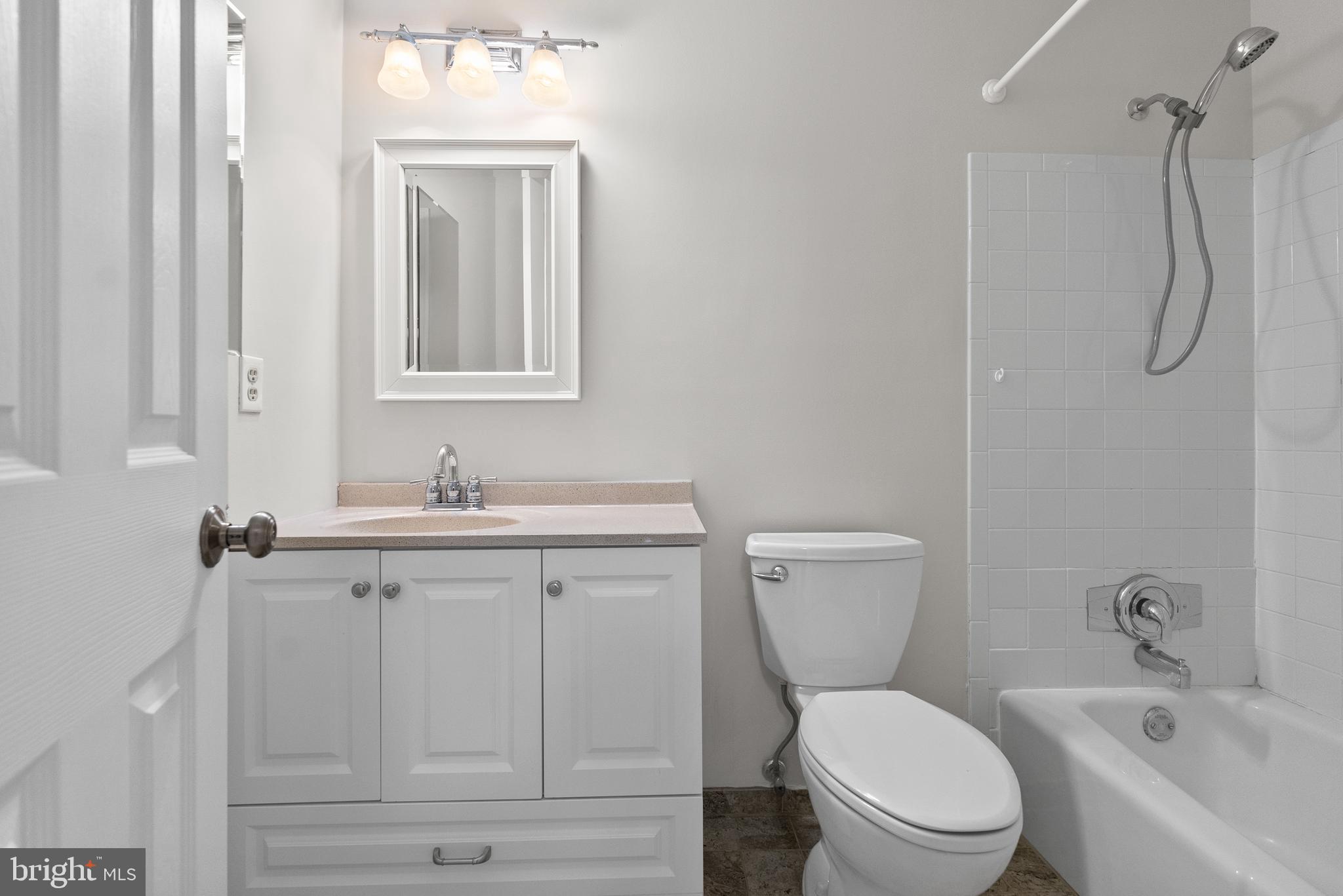 MIDDLERIDGE - Residential