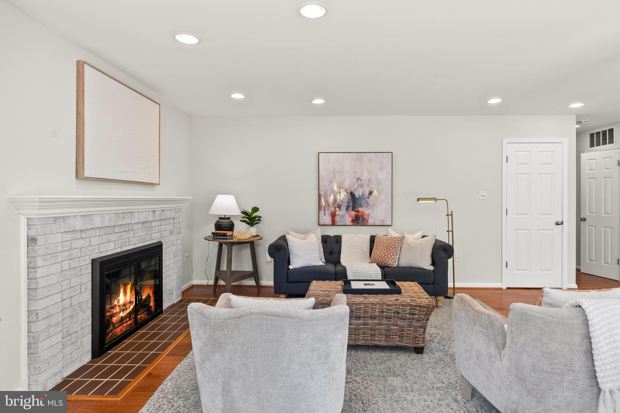 MIDDLERIDGE - Residential