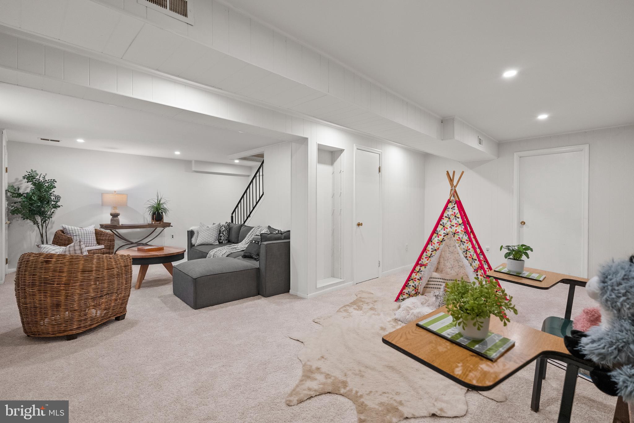 MIDDLERIDGE - Residential