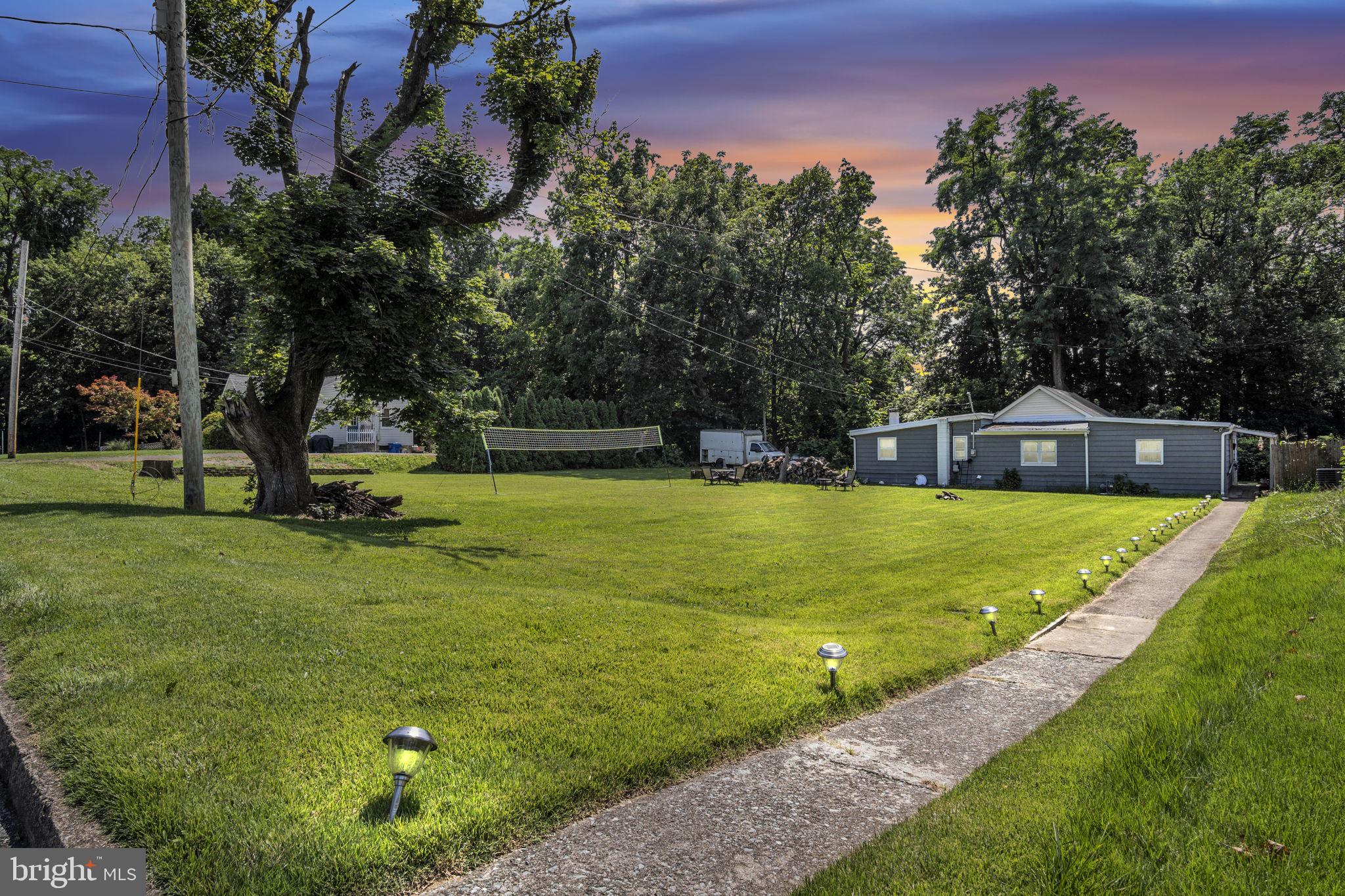 This charming ranch-style home offers the simplicity and comfort of one-floor living. Inside, you'll find a cozy living room, a kitchen/dining combo perfect for everyday meals or entertaining, three bedrooms, and a full bathroom. Enjoy a generous front yard that’s ideal for gatherings, play, or relaxing evenings. Off-street parking is conveniently located in the rear, accessible from the alley
Located in a prime spot—just minutes from major highways and around the corner from a local ice cream shop! Whether you're commuting or just enjoying your neighborhood, this location makes life a little sweeter.