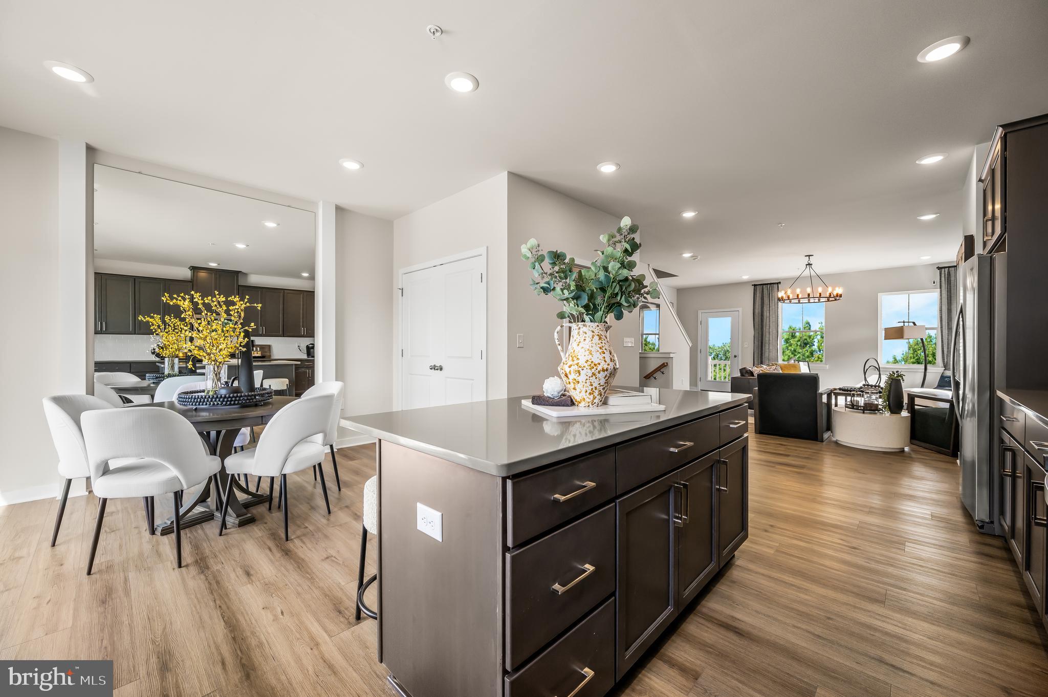 RIVER POINTE - Residential