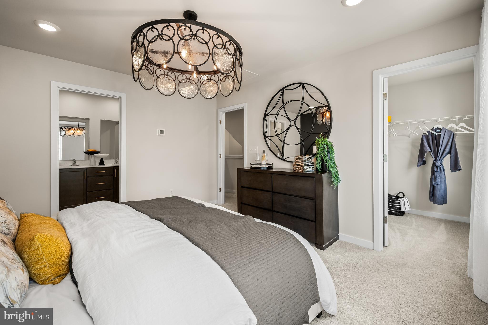 RIVER POINTE - Residential