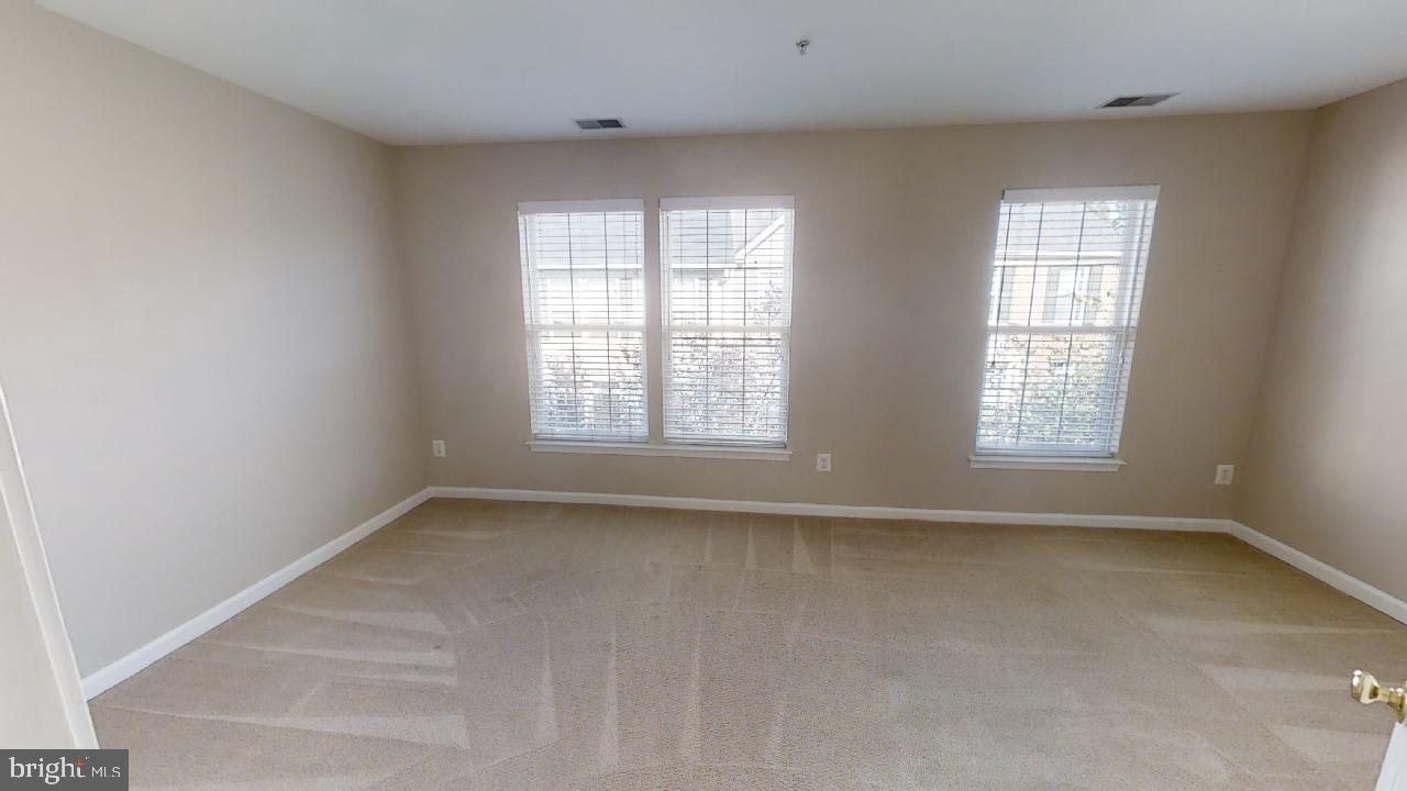 SUMMERS GROVE - Residential Lease