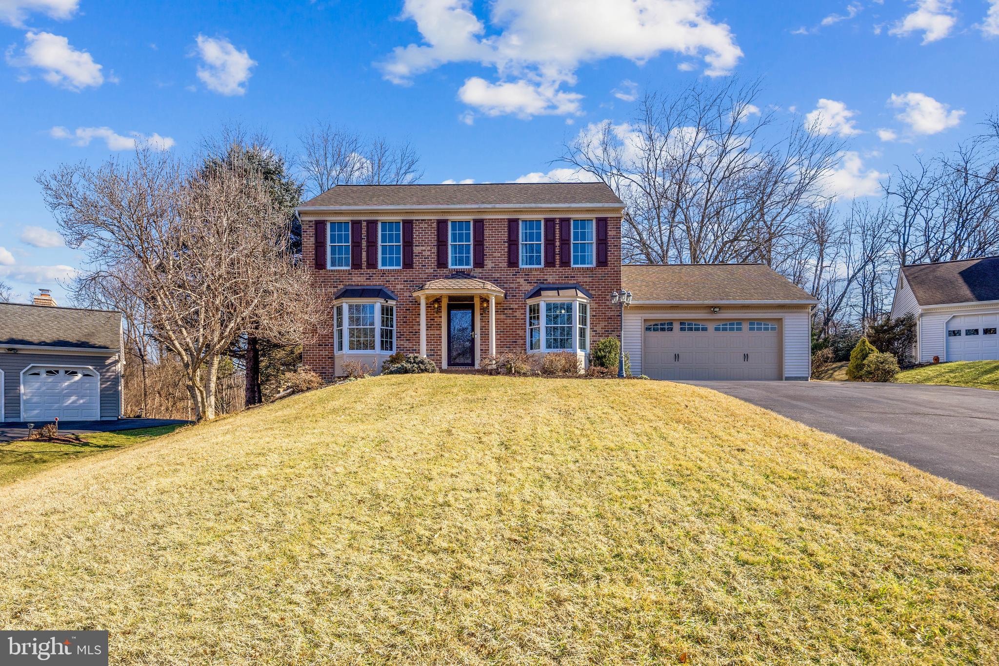 BRAMPTON HILLS - Residential