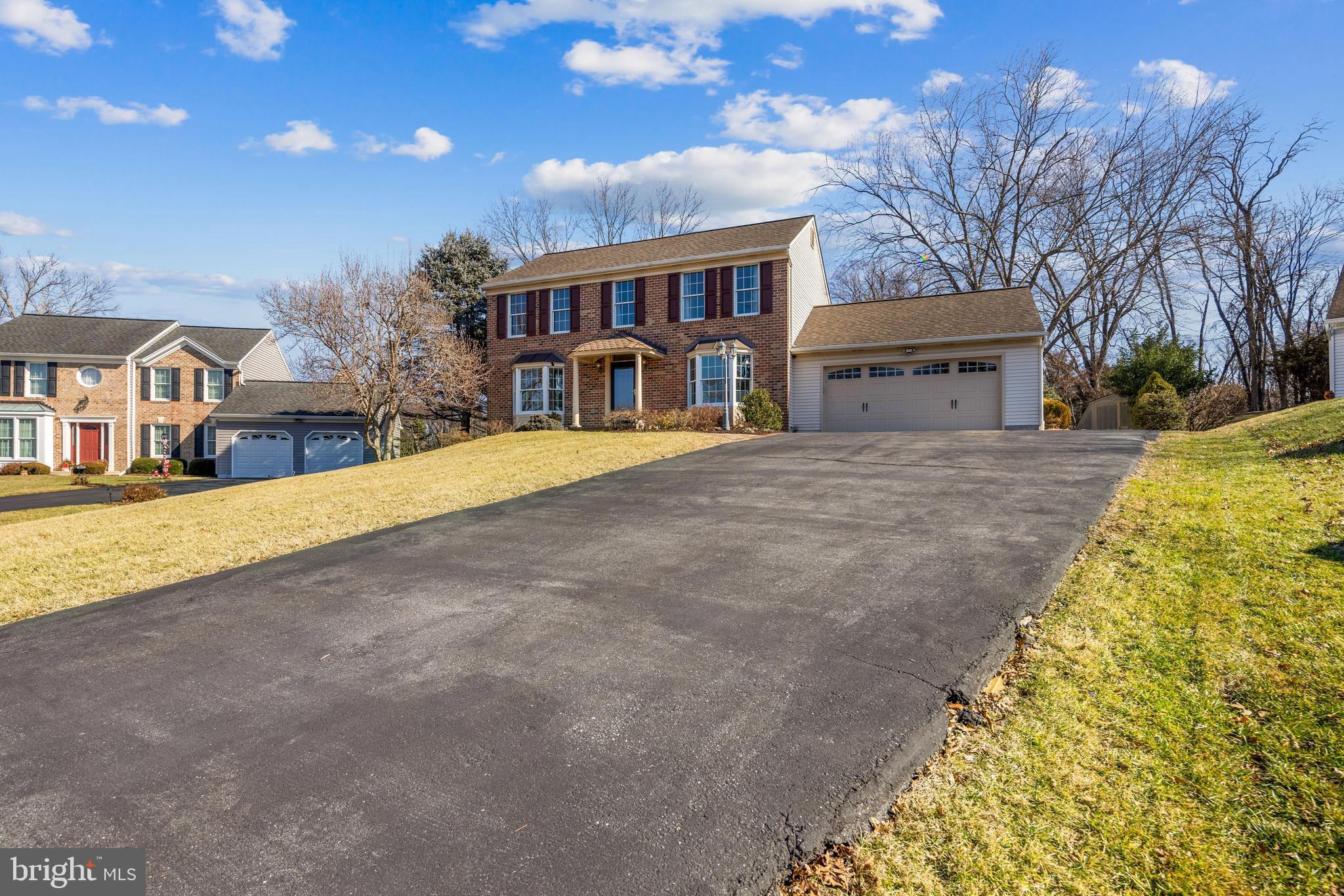 BRAMPTON HILLS - Residential