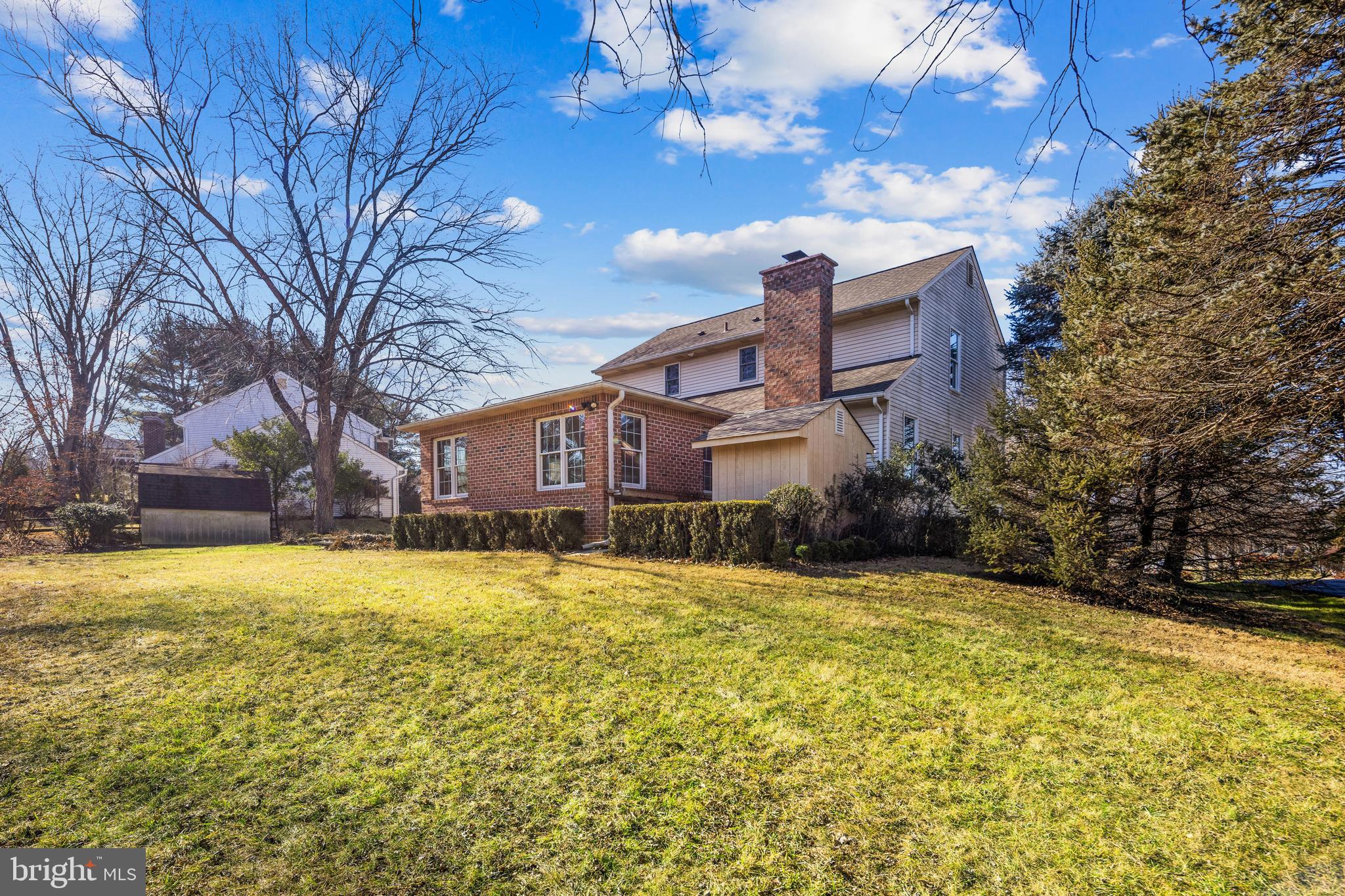 BRAMPTON HILLS - Residential