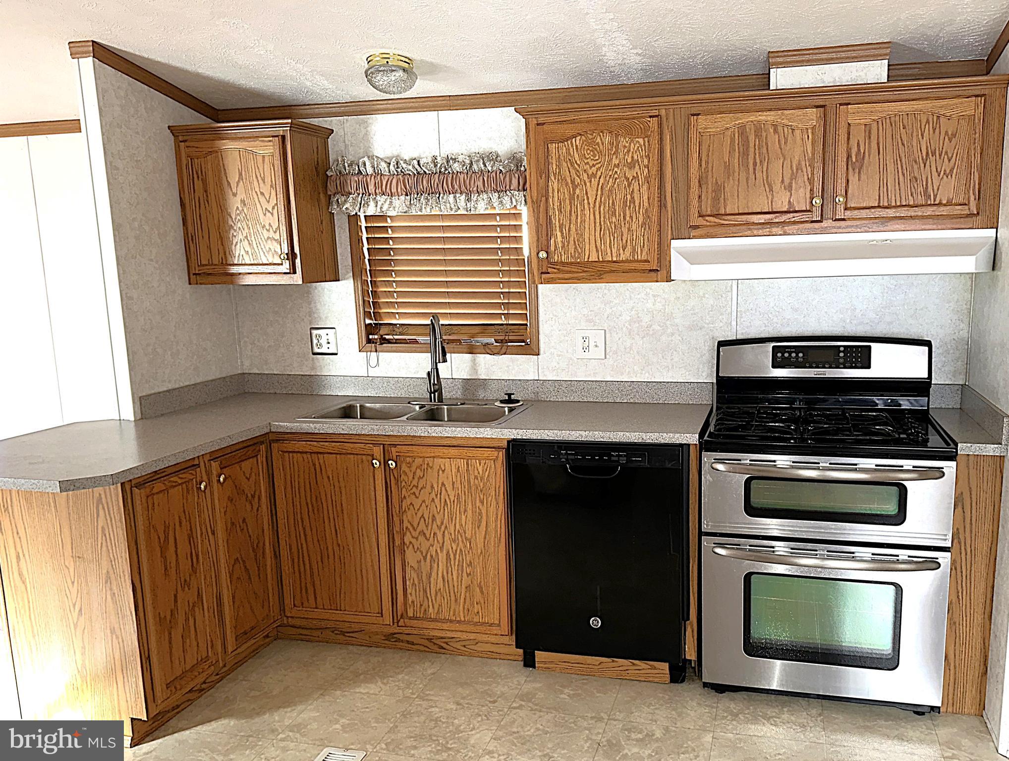 WAYSONS WOODS MANUFACTURED HOME COMMUNITY - Residential