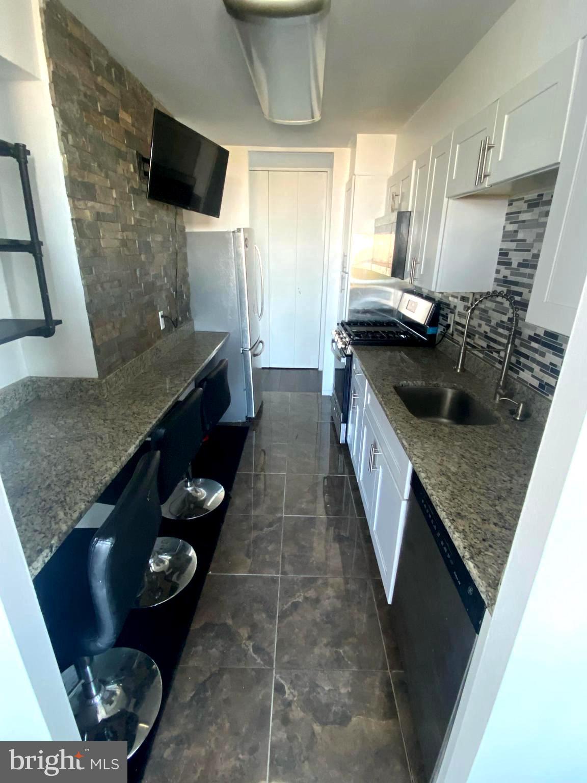 RIVER PARK - Residential