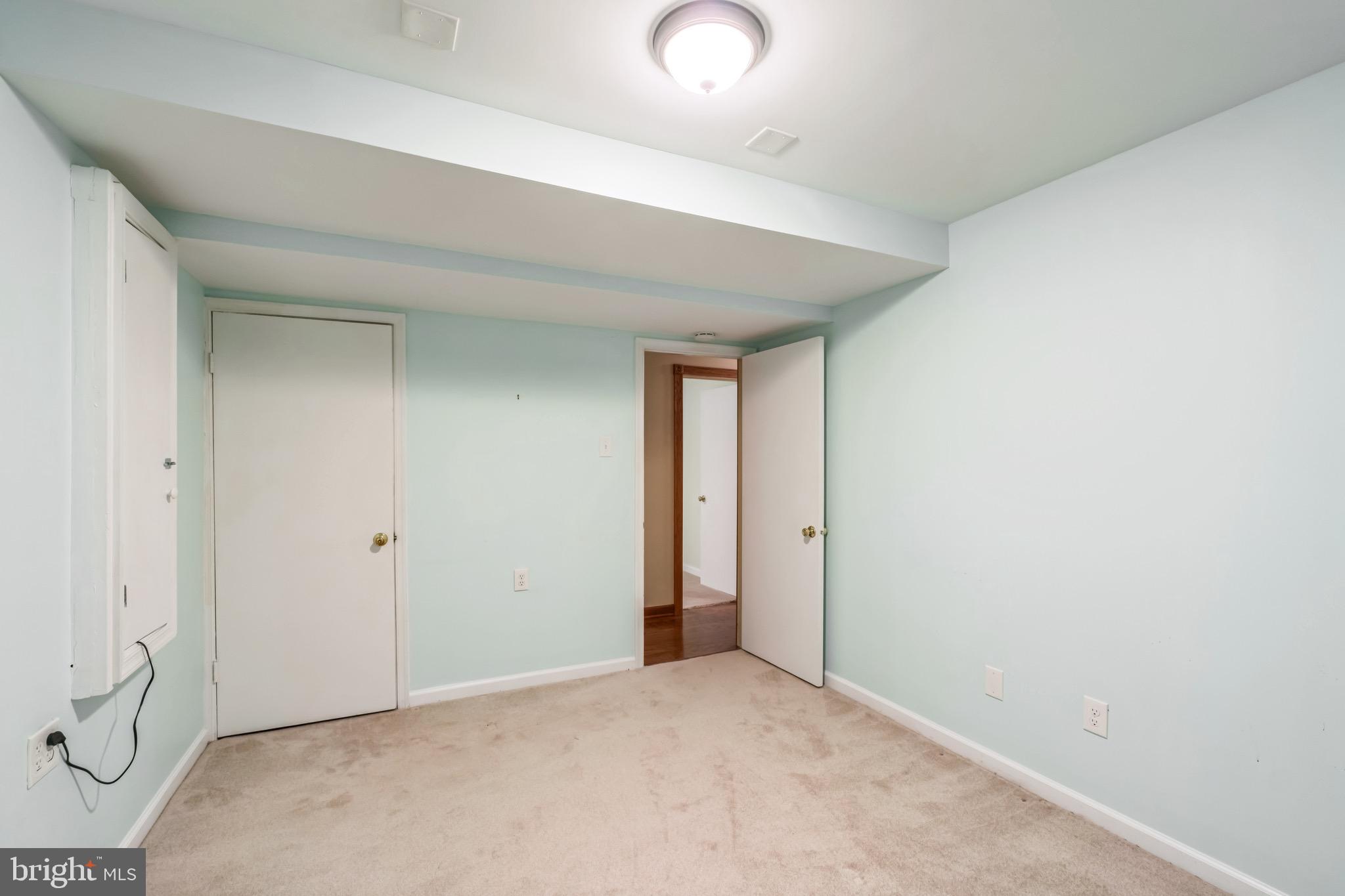 BENT TREE - Residential