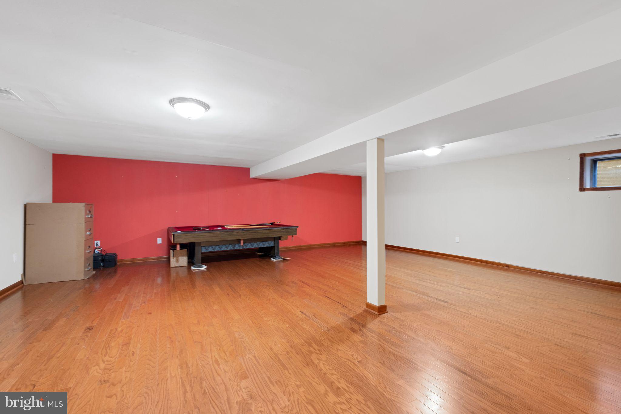 BENT TREE - Residential