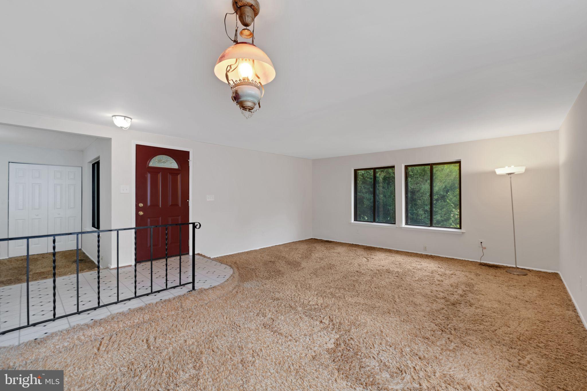 BENT TREE - Residential