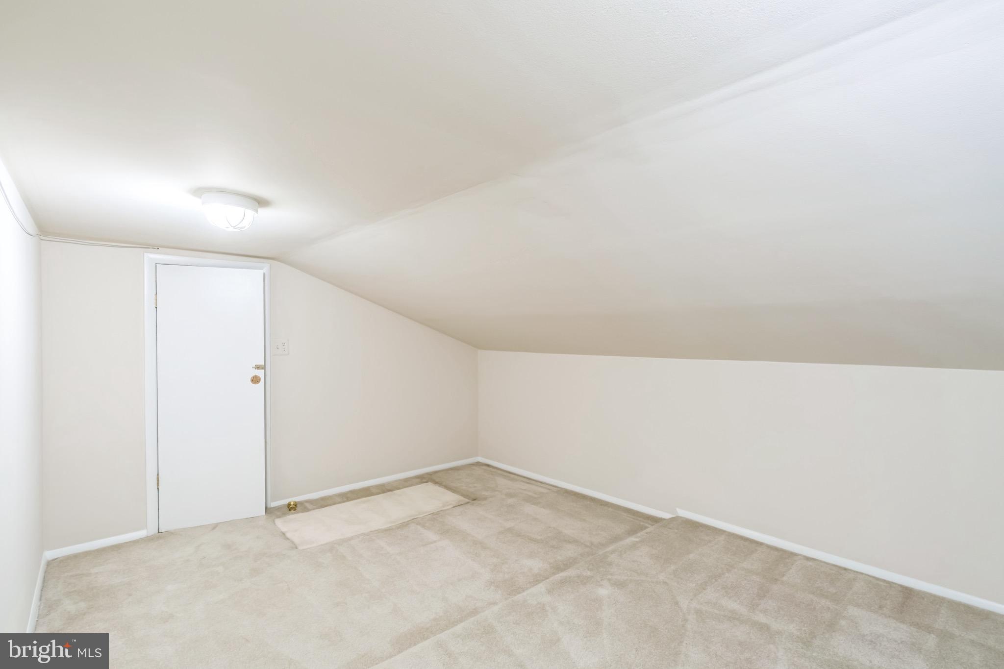 BENT TREE - Residential