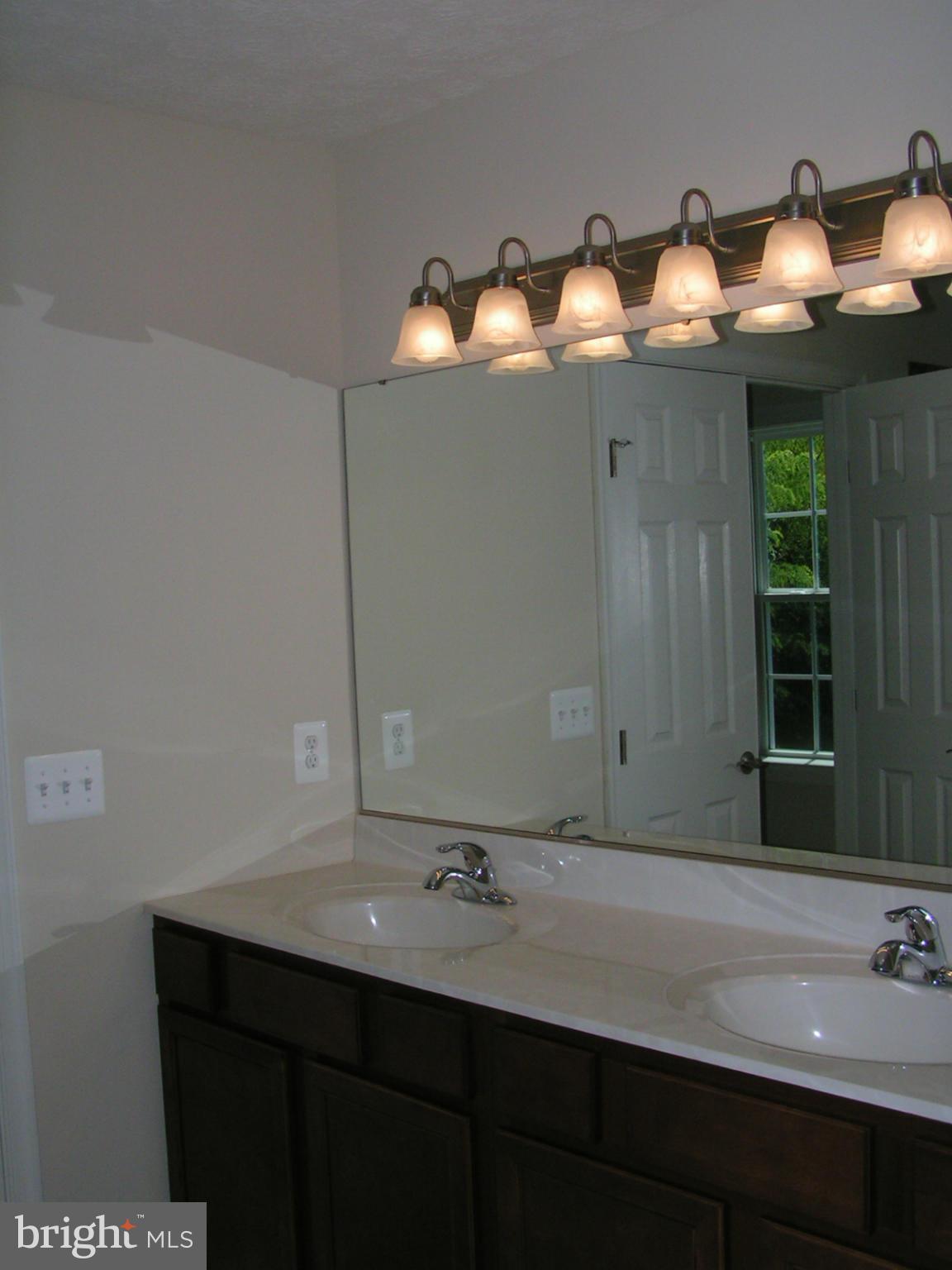 THE RESERVE AT TUDOR HALL - Residential