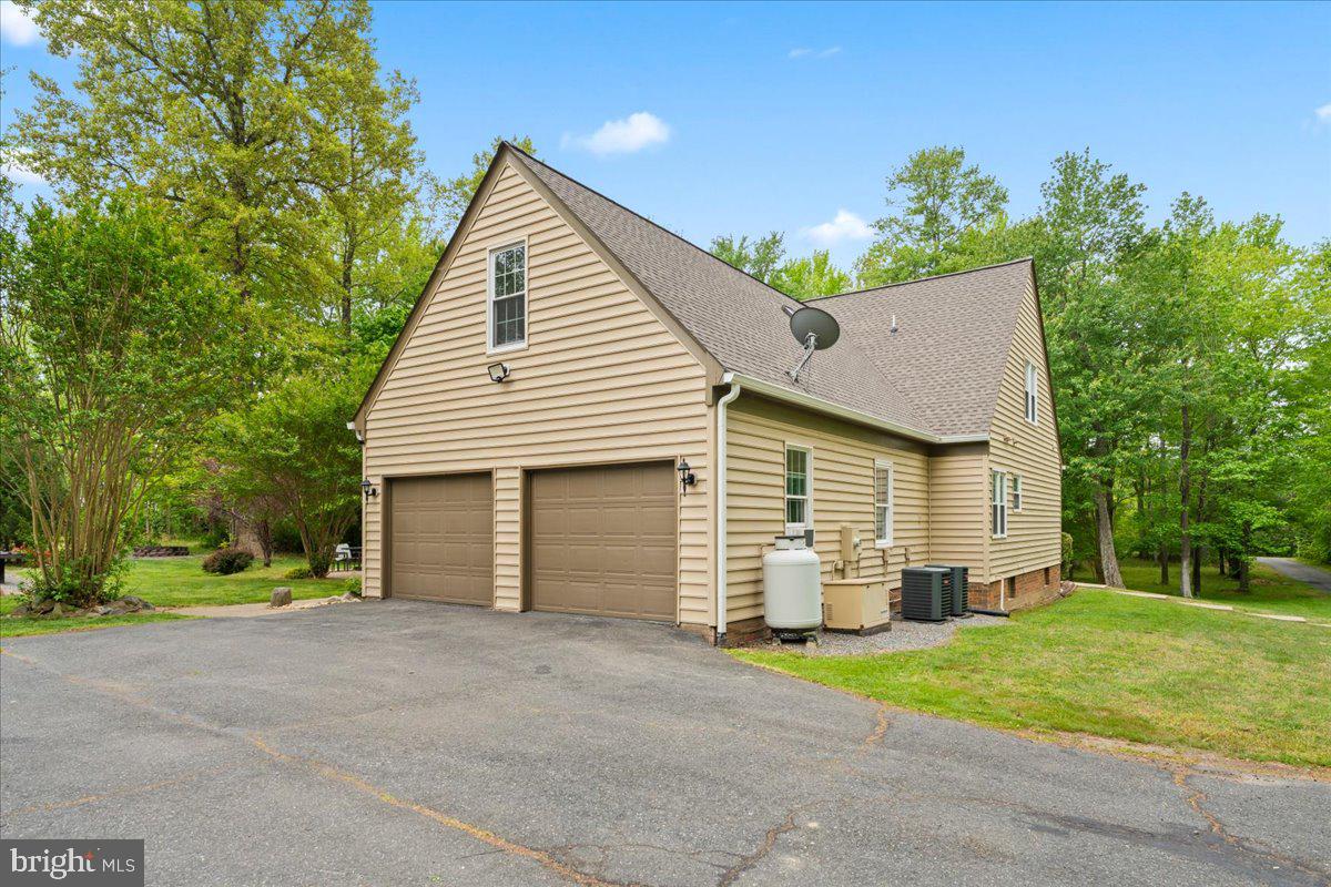 COURTHOUSE CROSSINGS - Residential