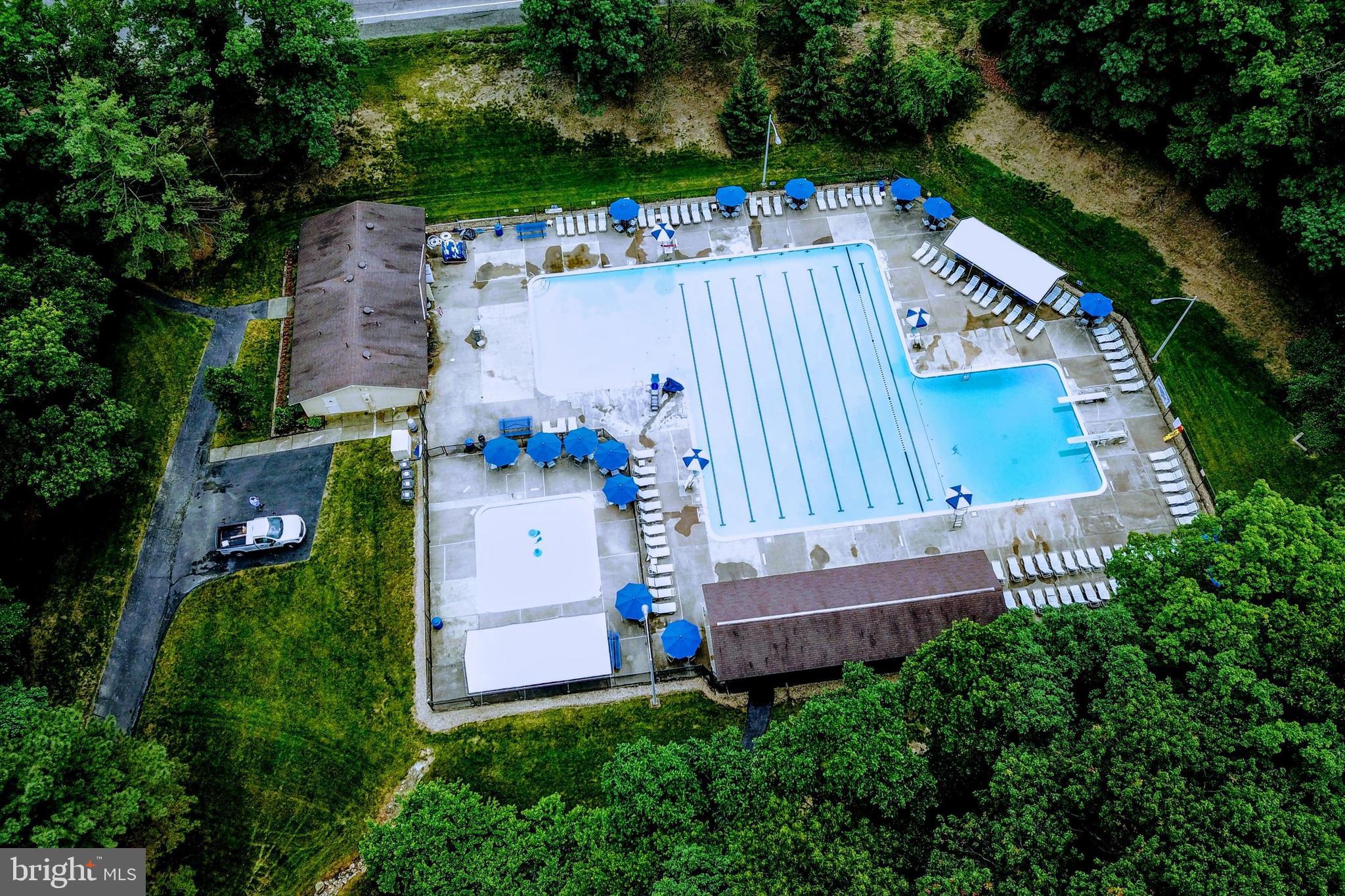 LAKE RIDGE - Residential