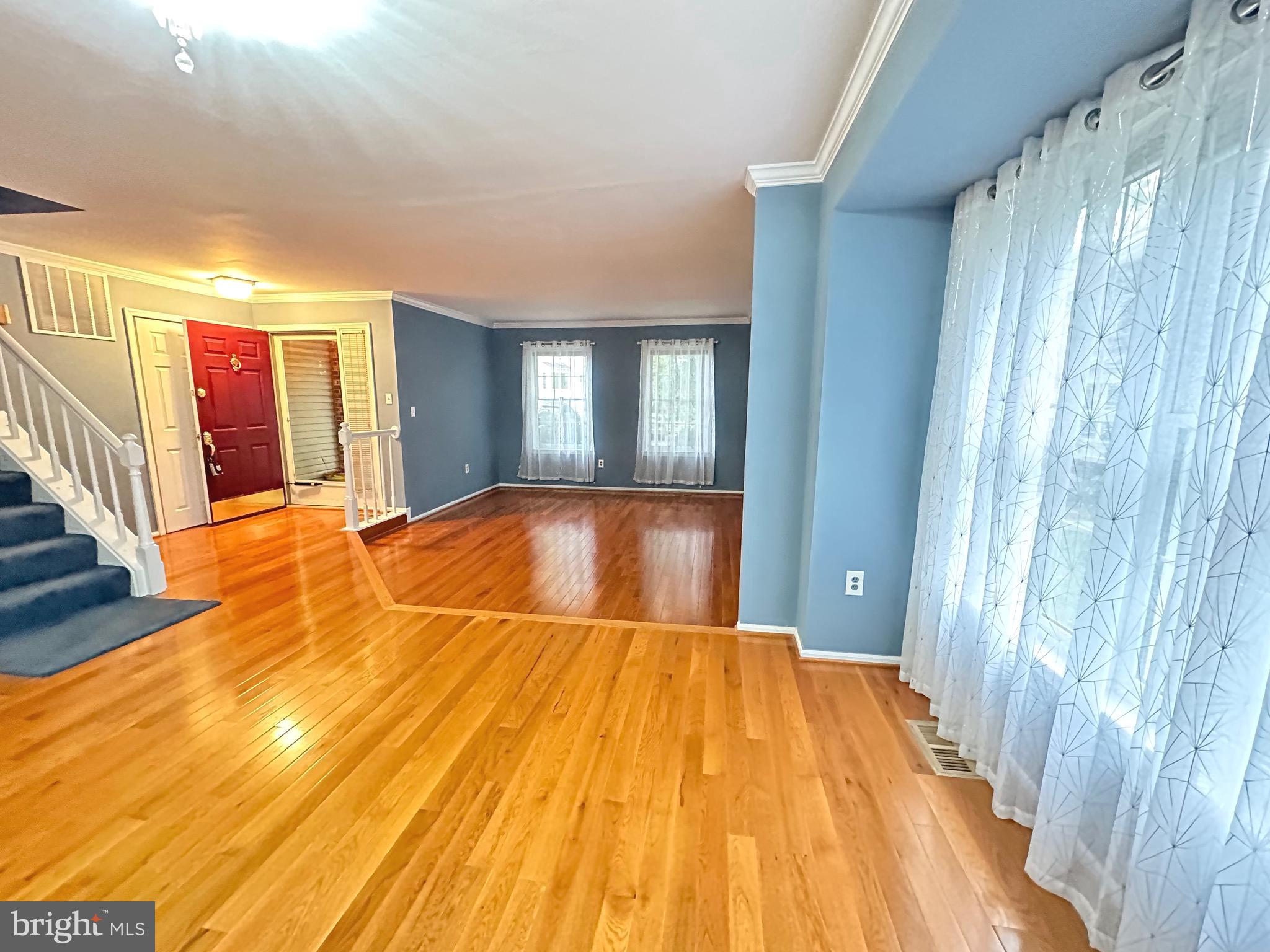 LAKE RIDGE - Residential