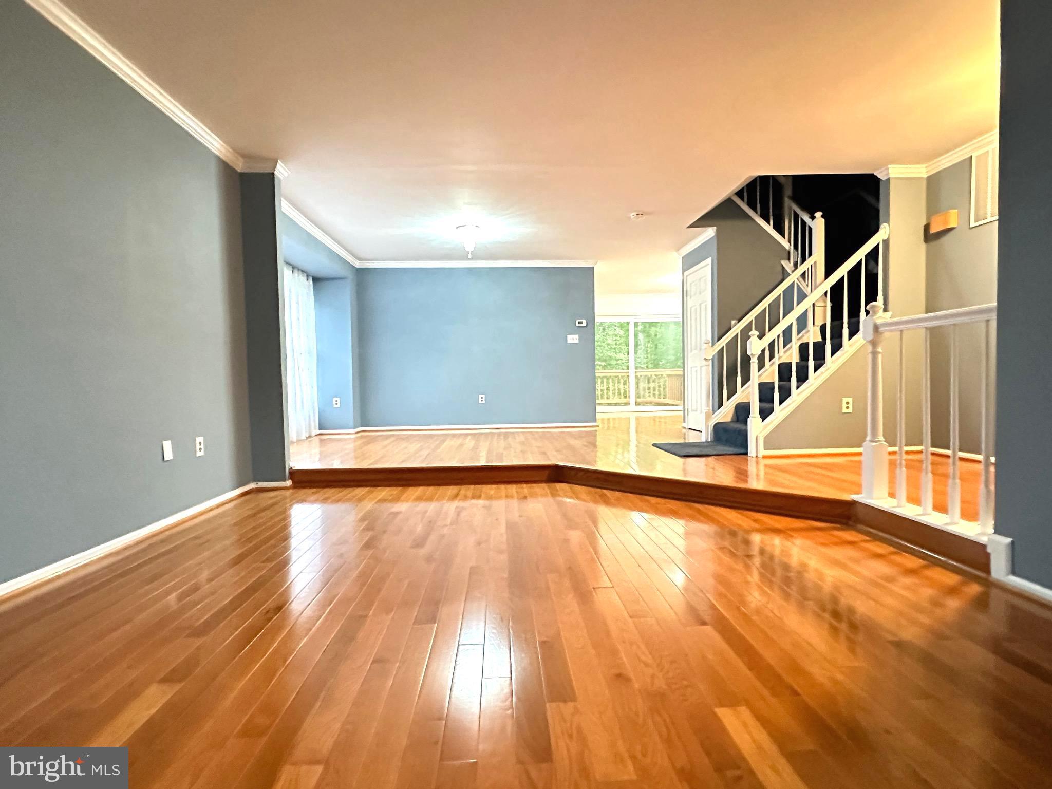 LAKE RIDGE - Residential