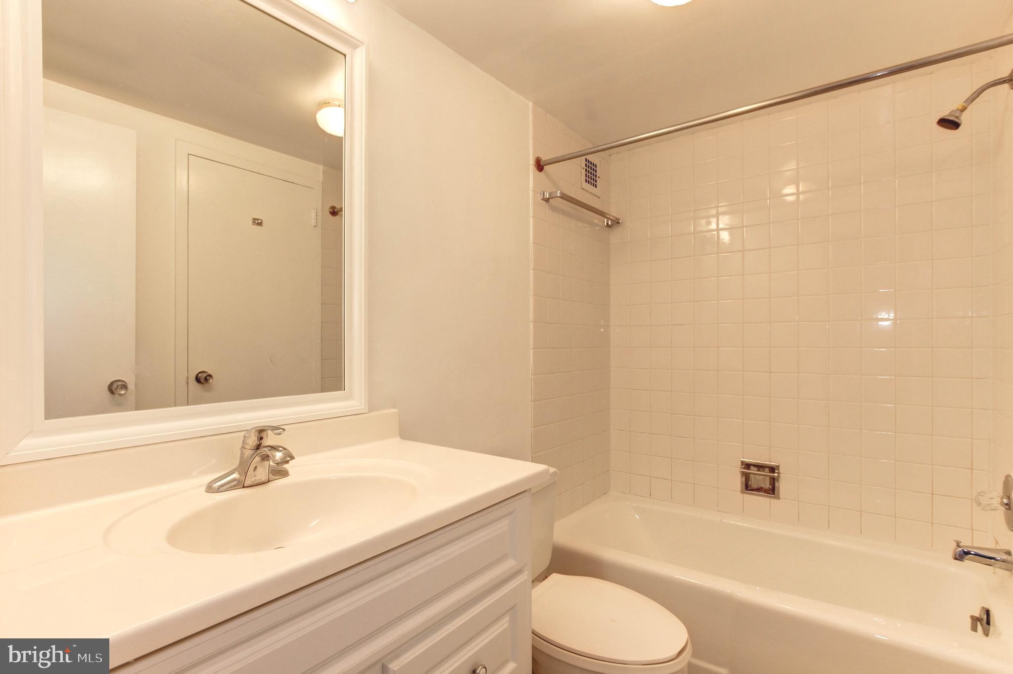 FRIENDSHIP HEIGHTS - Residential Lease