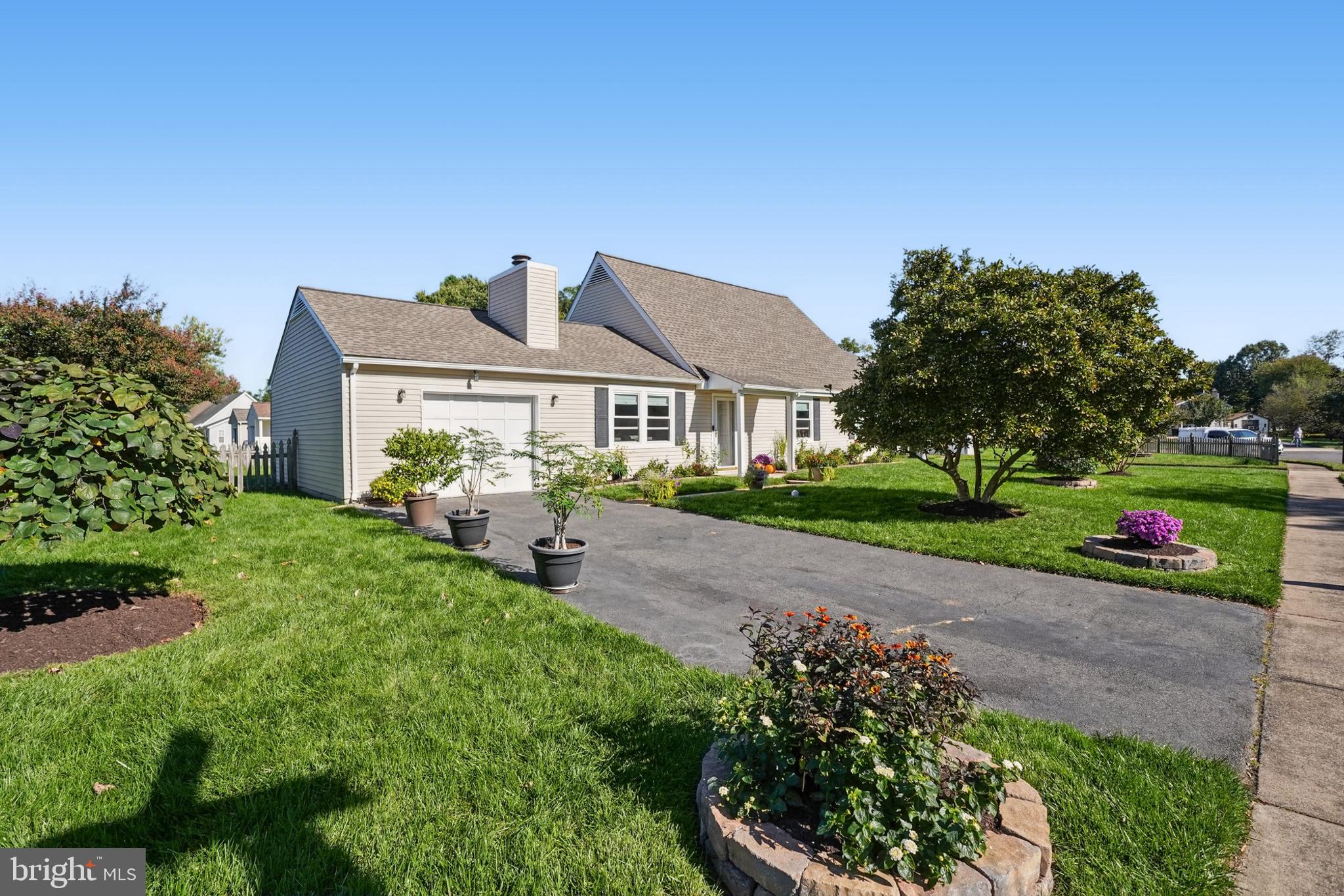 10137 GRIST MILL COURT