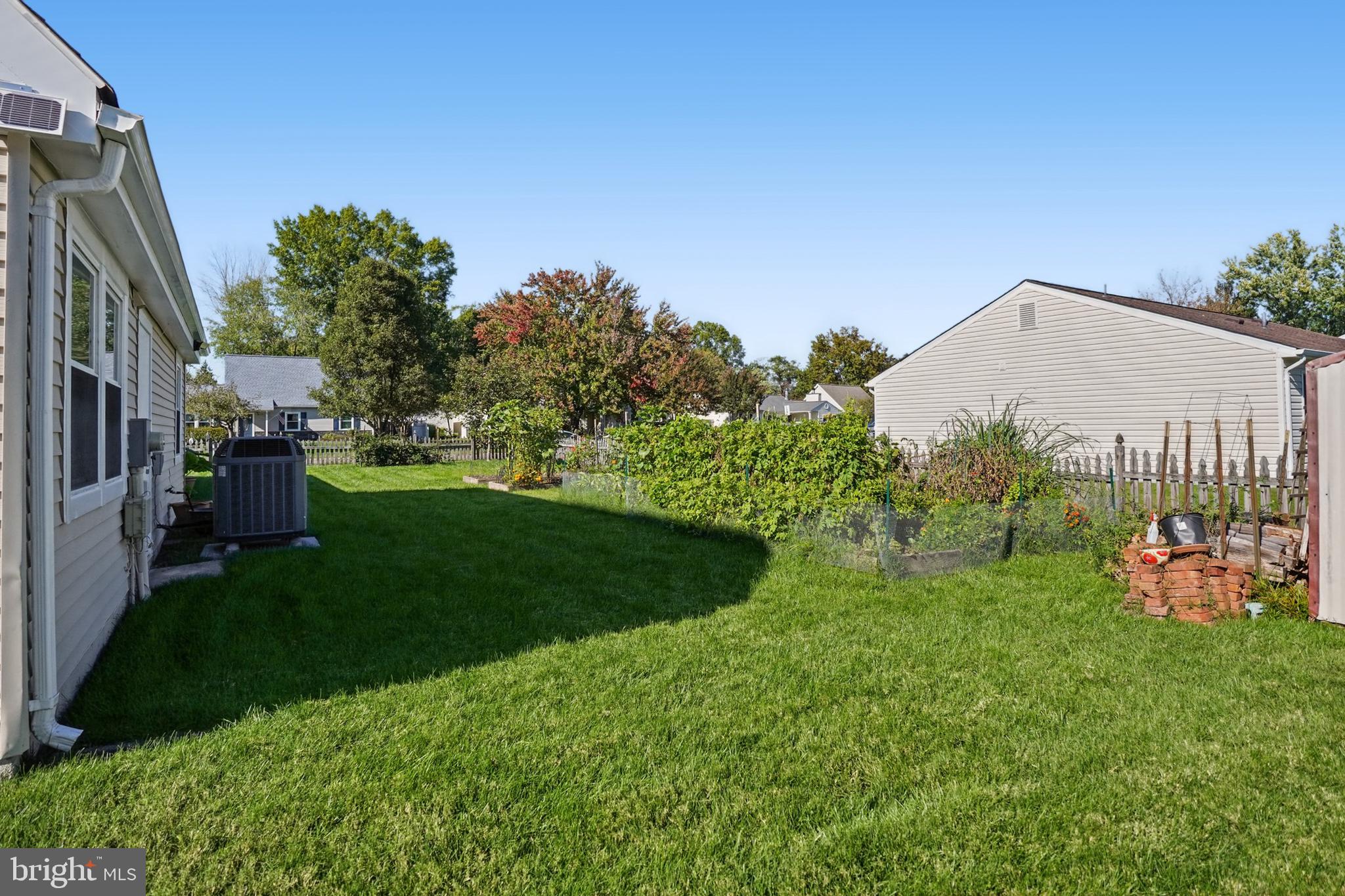 10137 GRIST MILL COURT