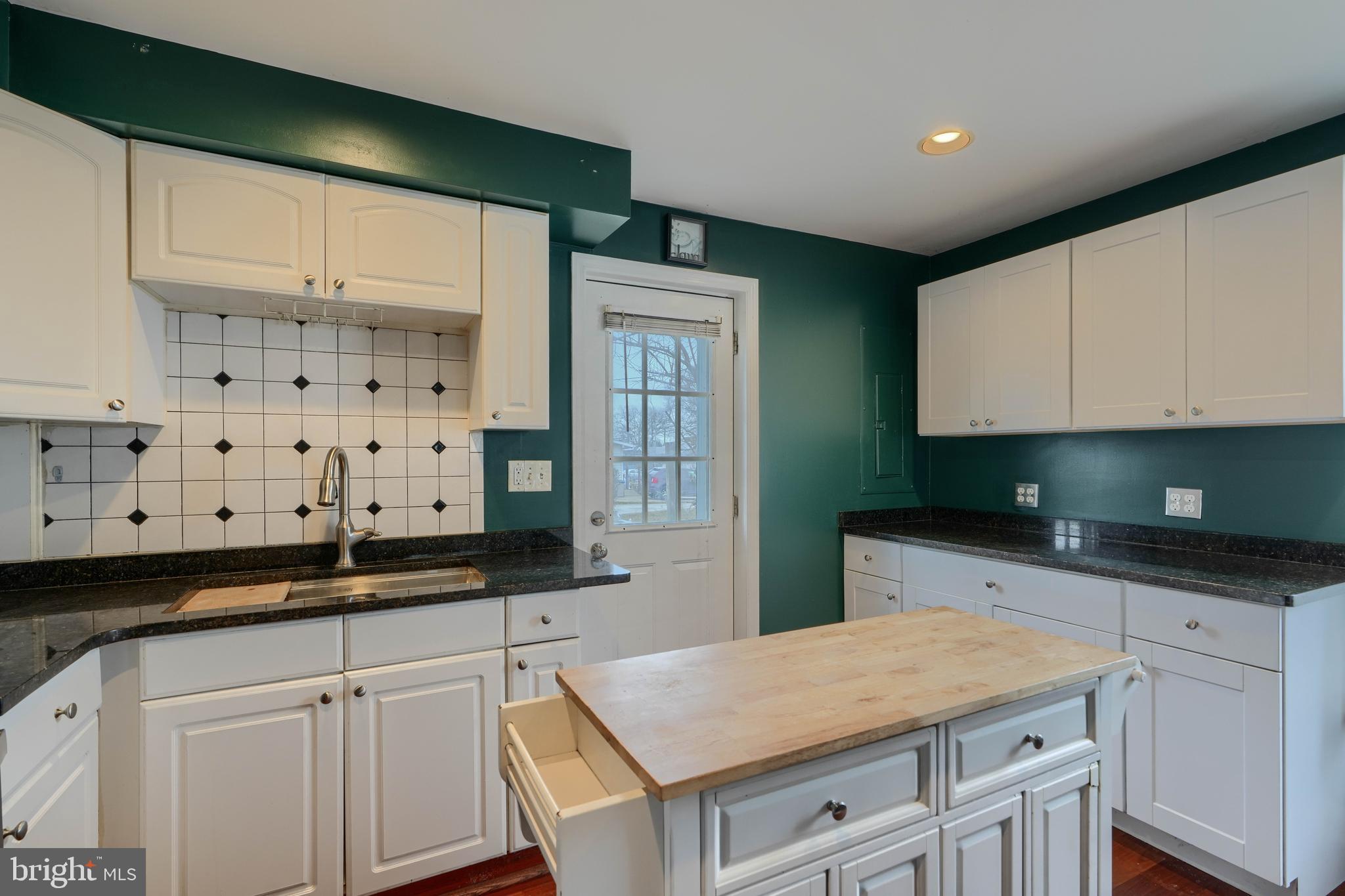 STANSBURY MANOR - Residential