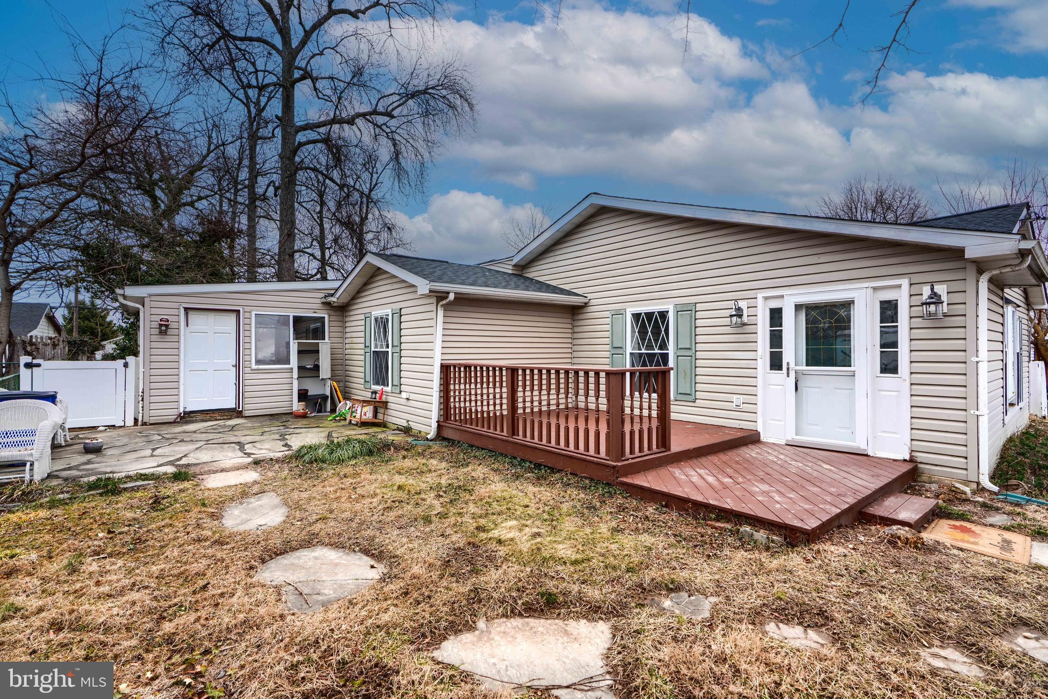 STANSBURY MANOR - Residential