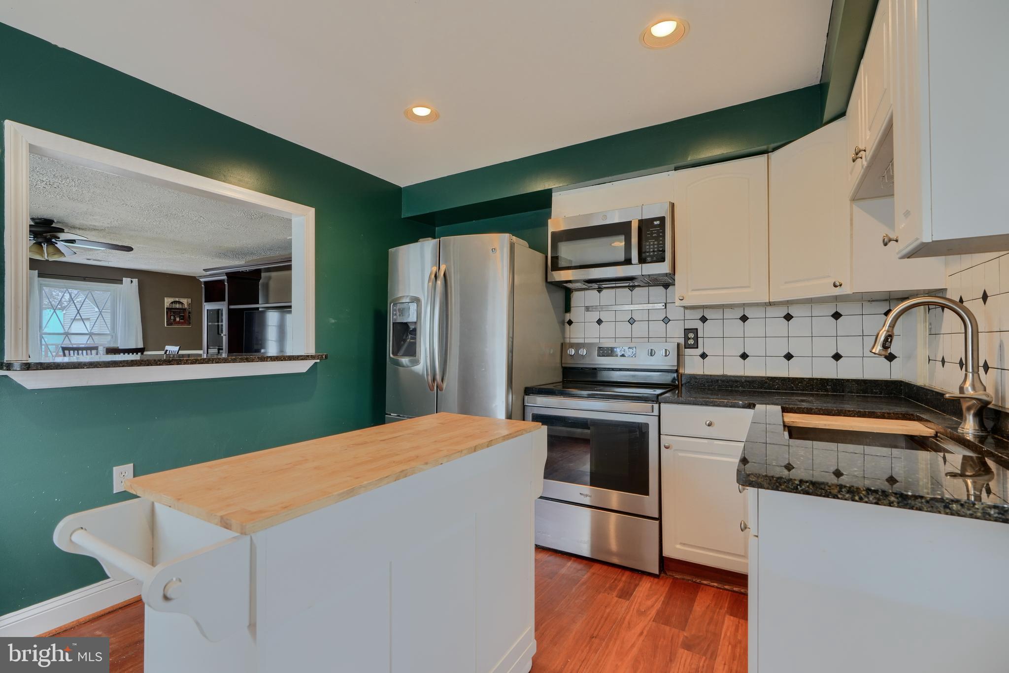 STANSBURY MANOR - Residential