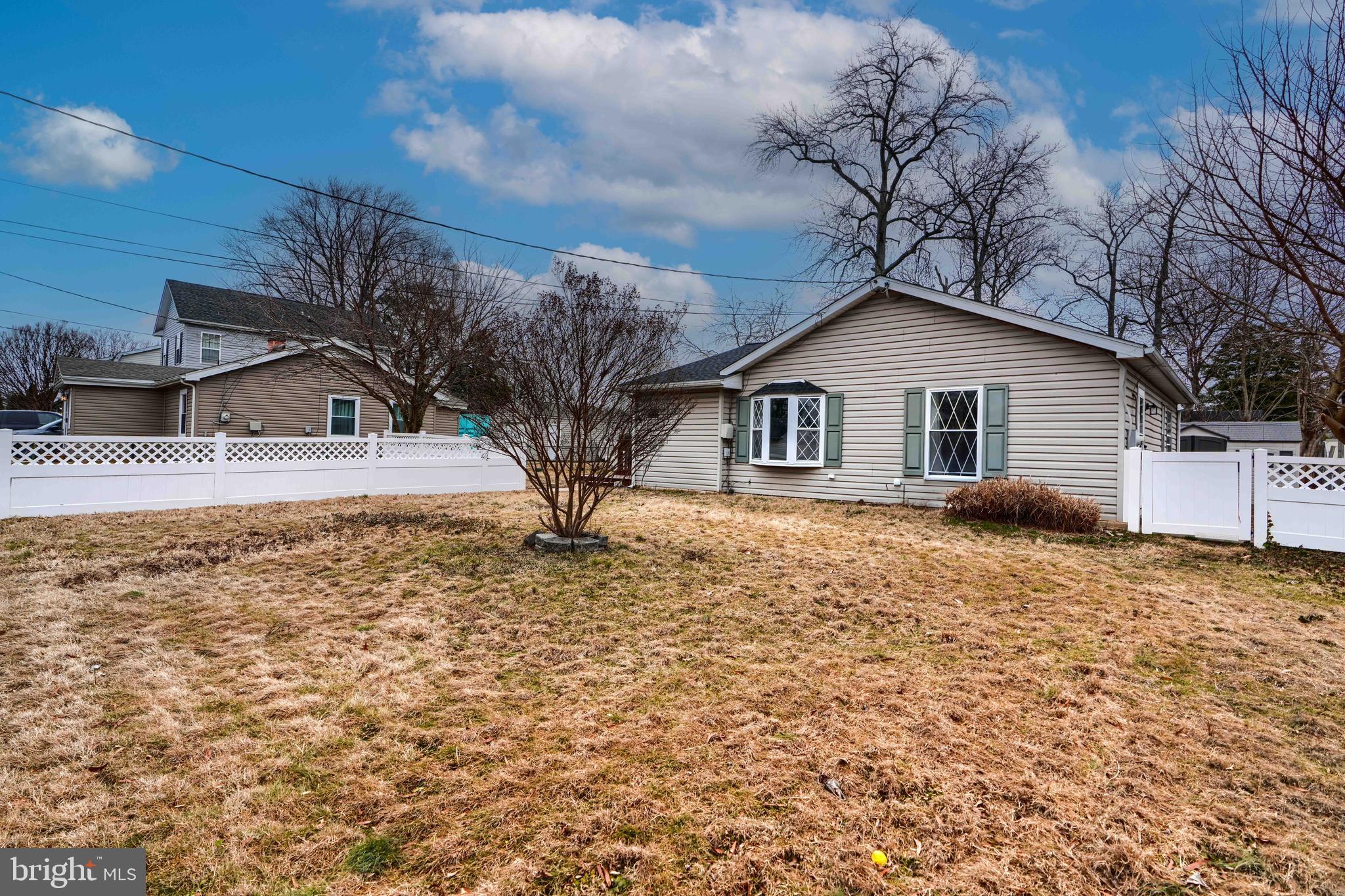 STANSBURY MANOR - Residential