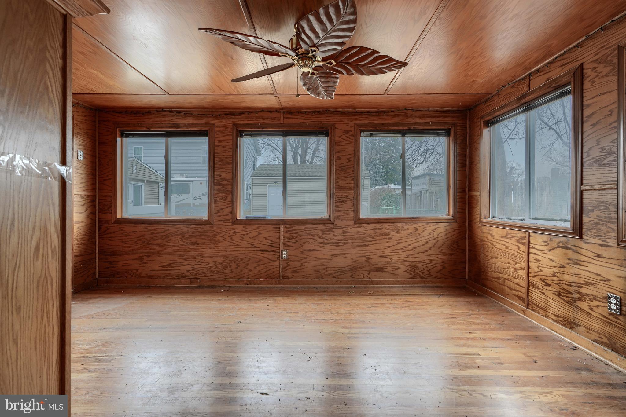 STANSBURY MANOR - Residential