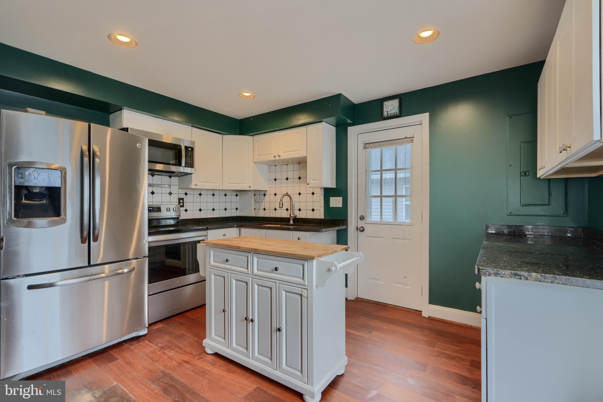 STANSBURY MANOR - Residential