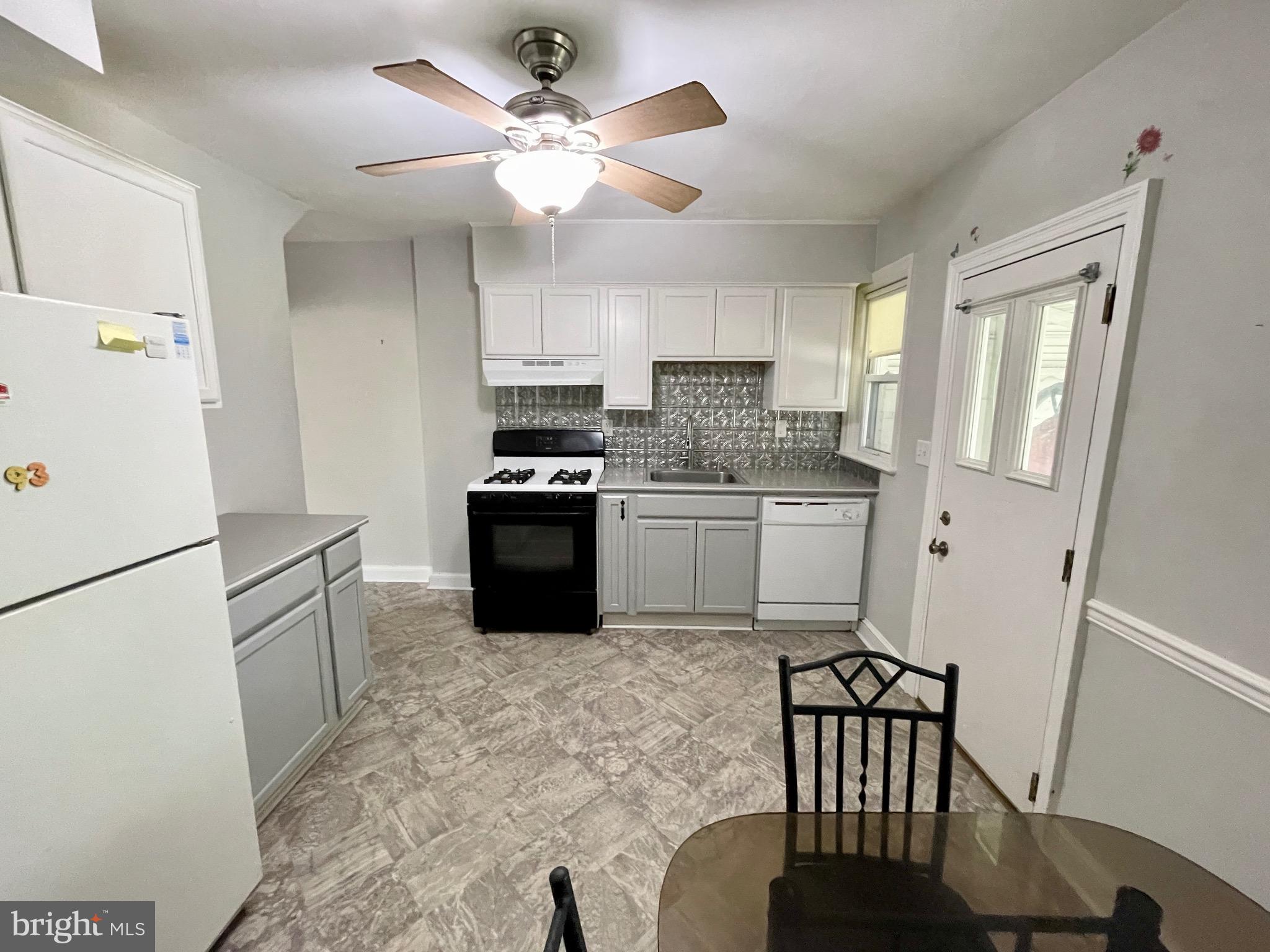 RIDGELEIGH - Residential