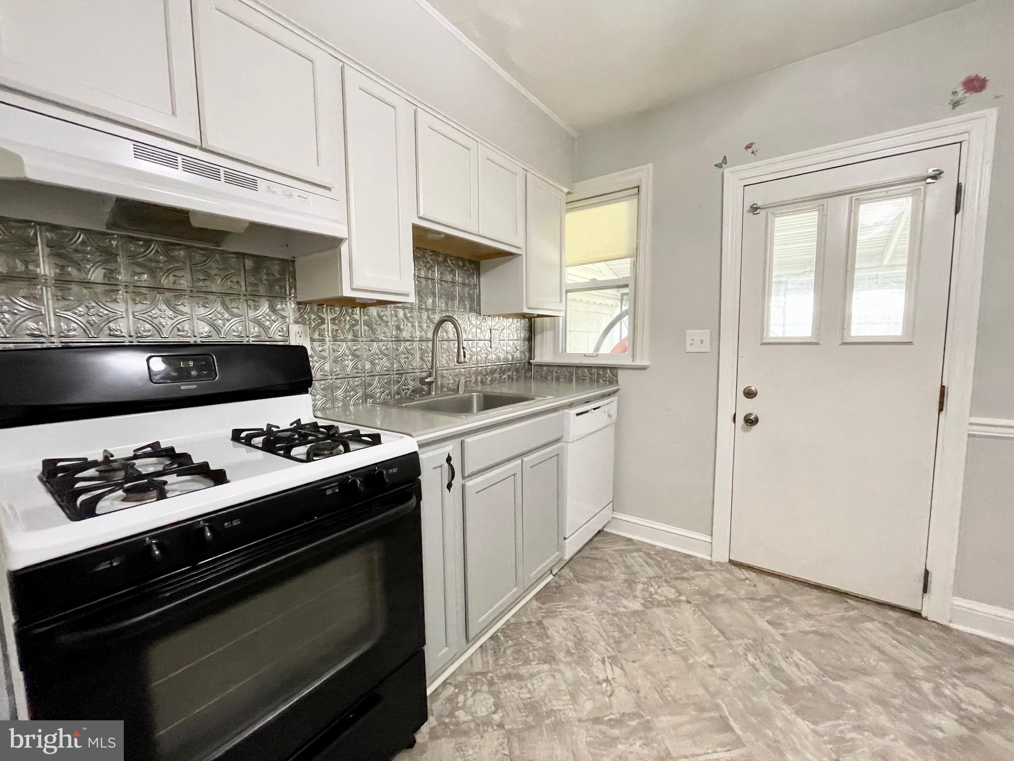 RIDGELEIGH - Residential