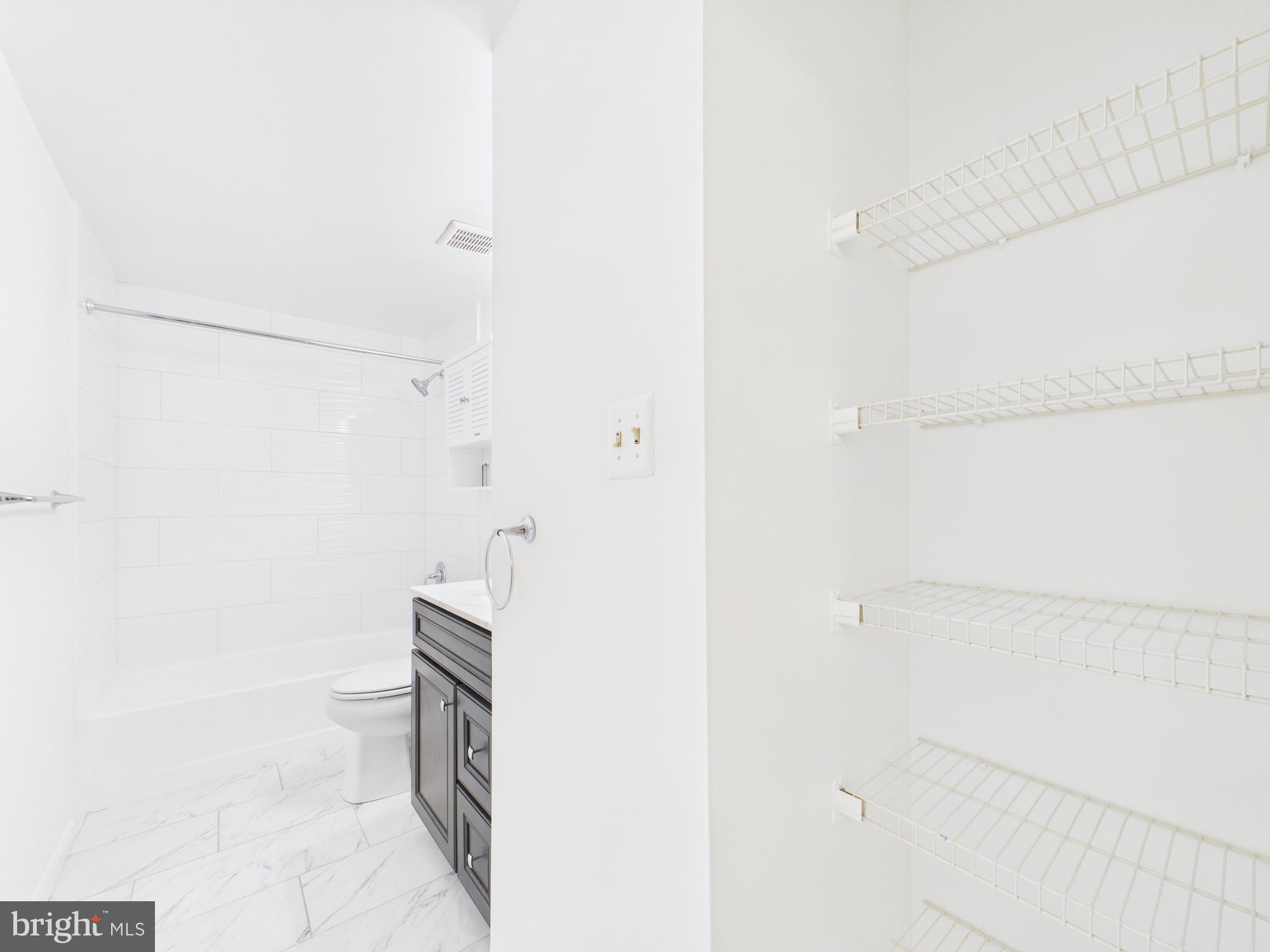 NEW BRITAIN - Residential