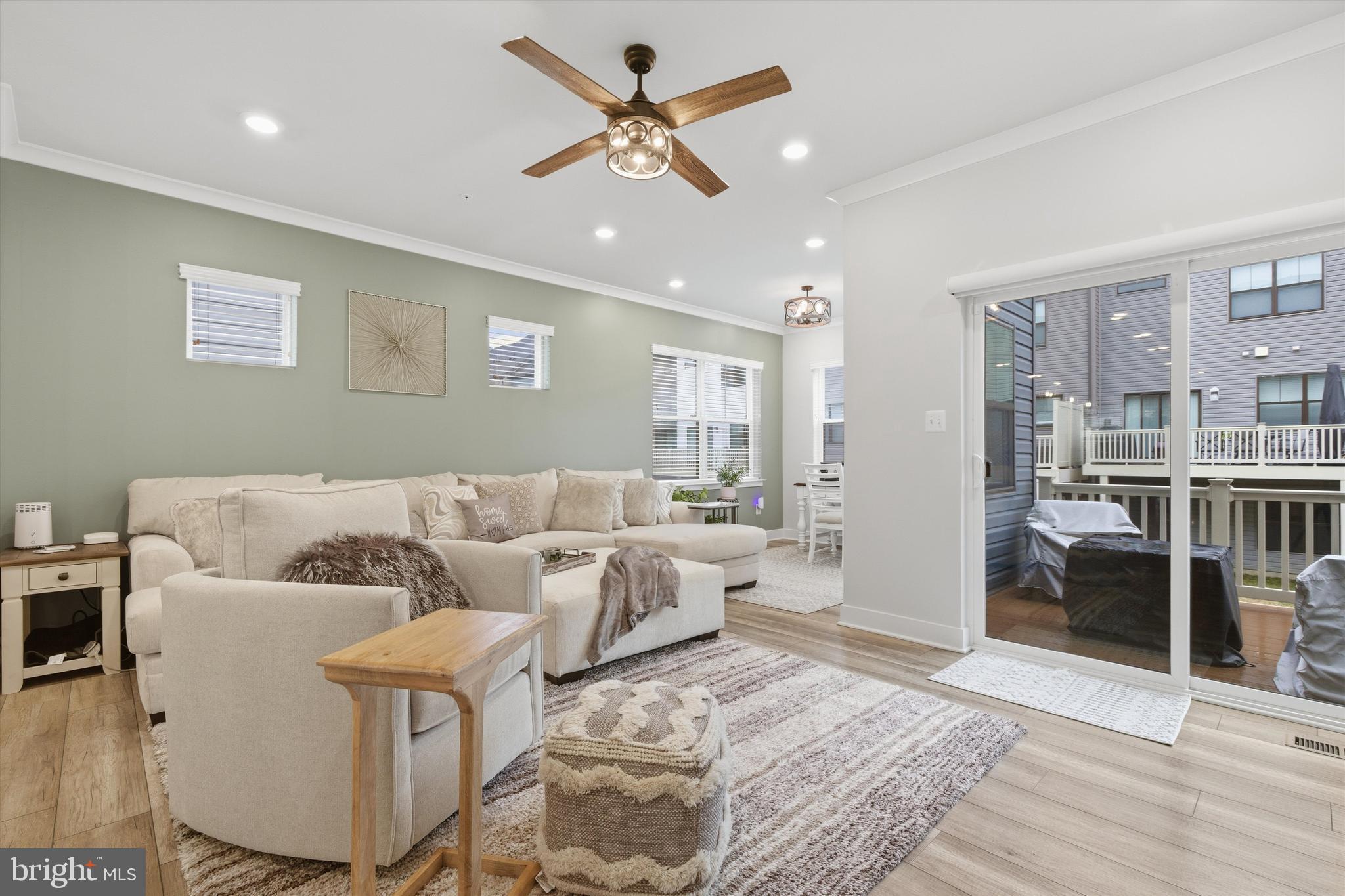 TANYARD SHORES - Residential