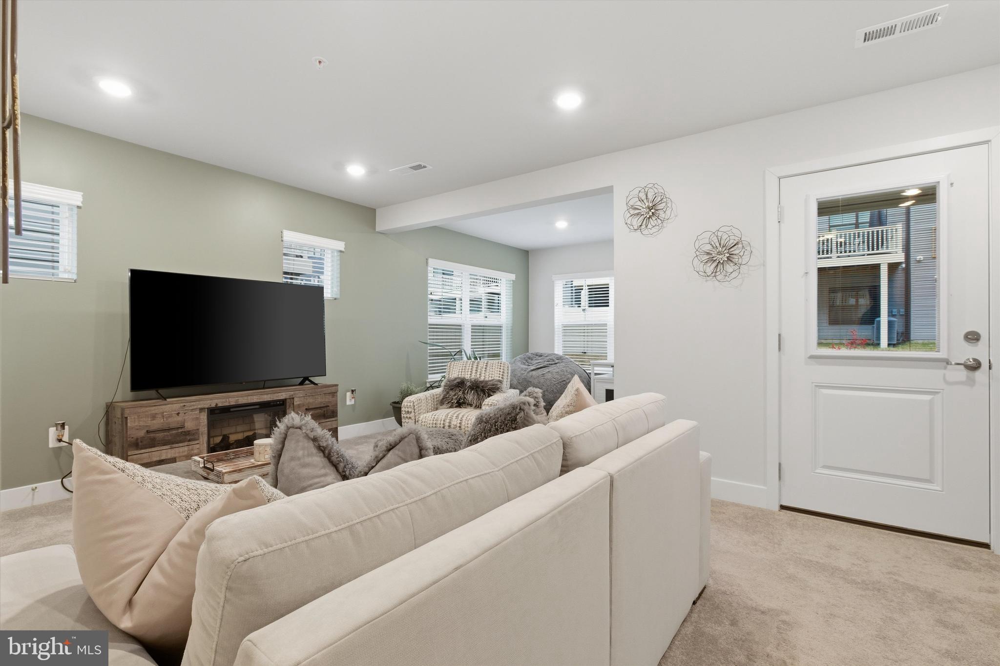 TANYARD SHORES - Residential