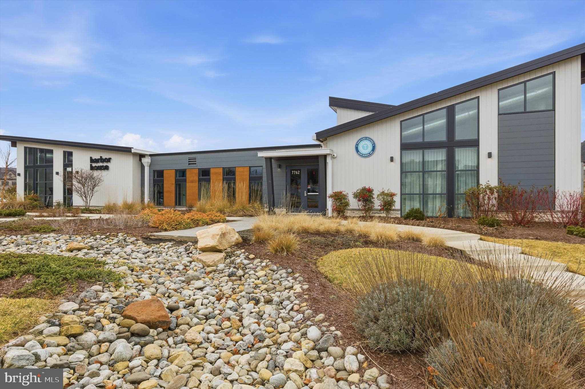 TANYARD SHORES - Residential