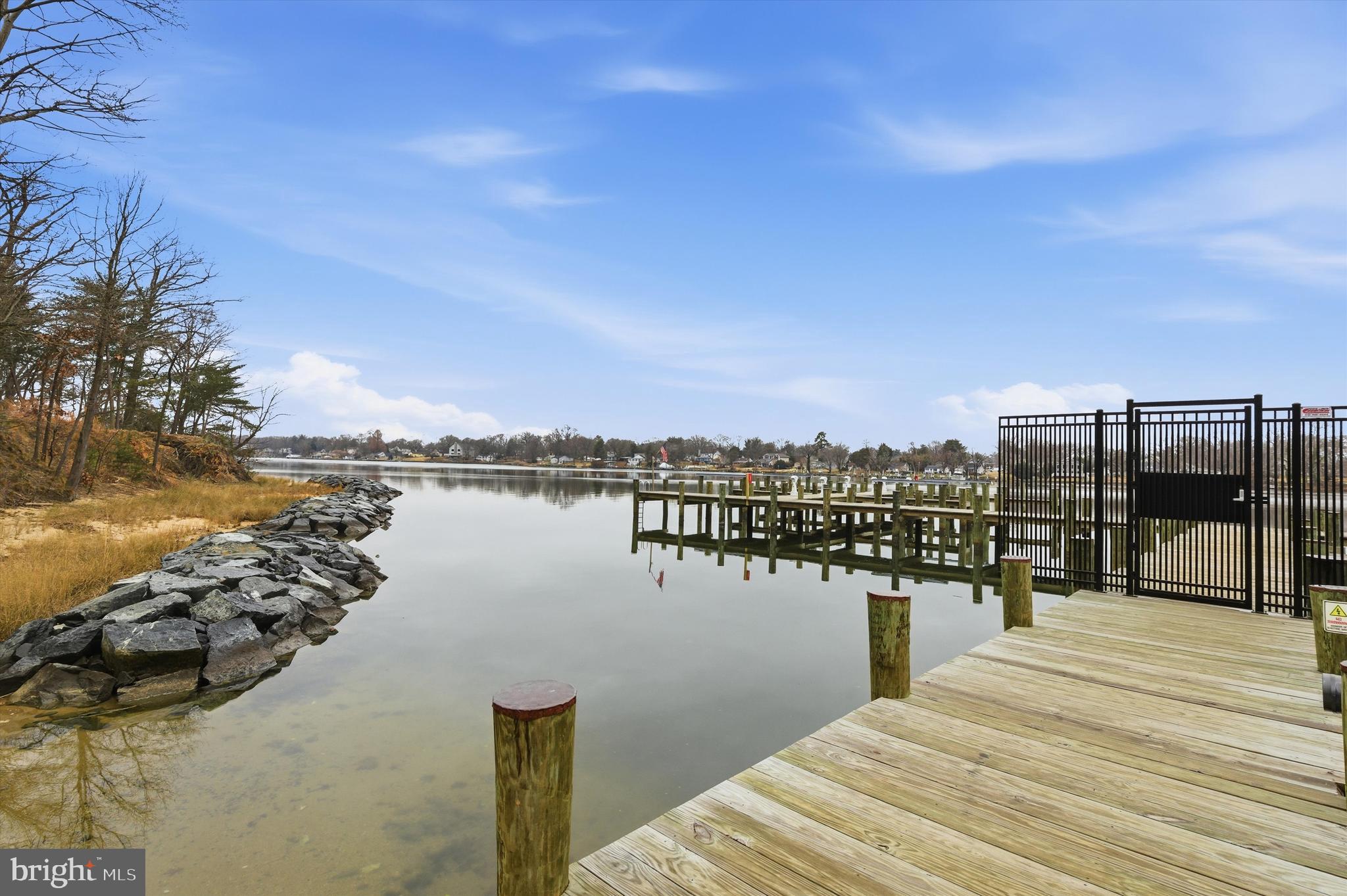 TANYARD SHORES - Residential