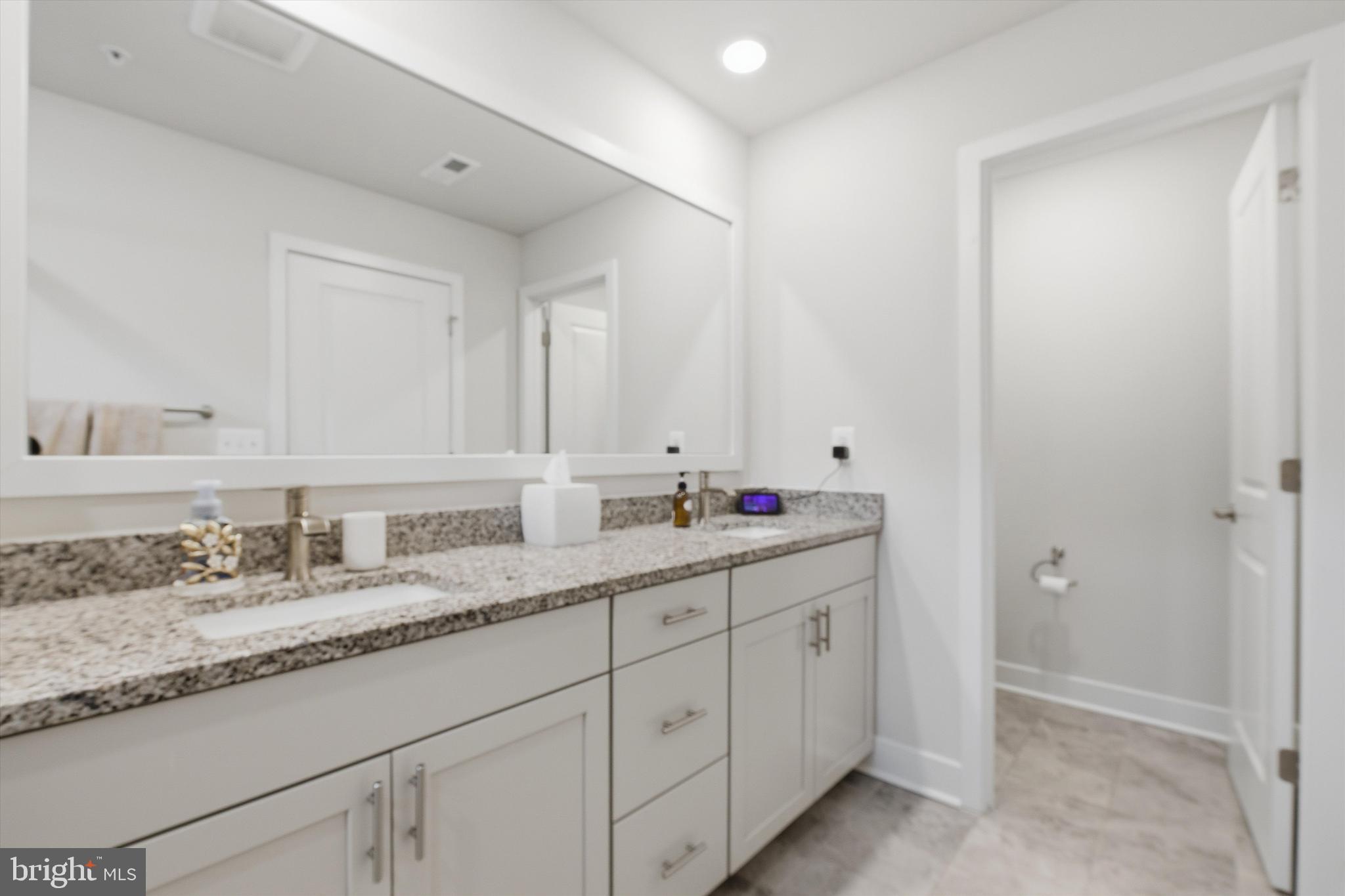 TANYARD SHORES - Residential