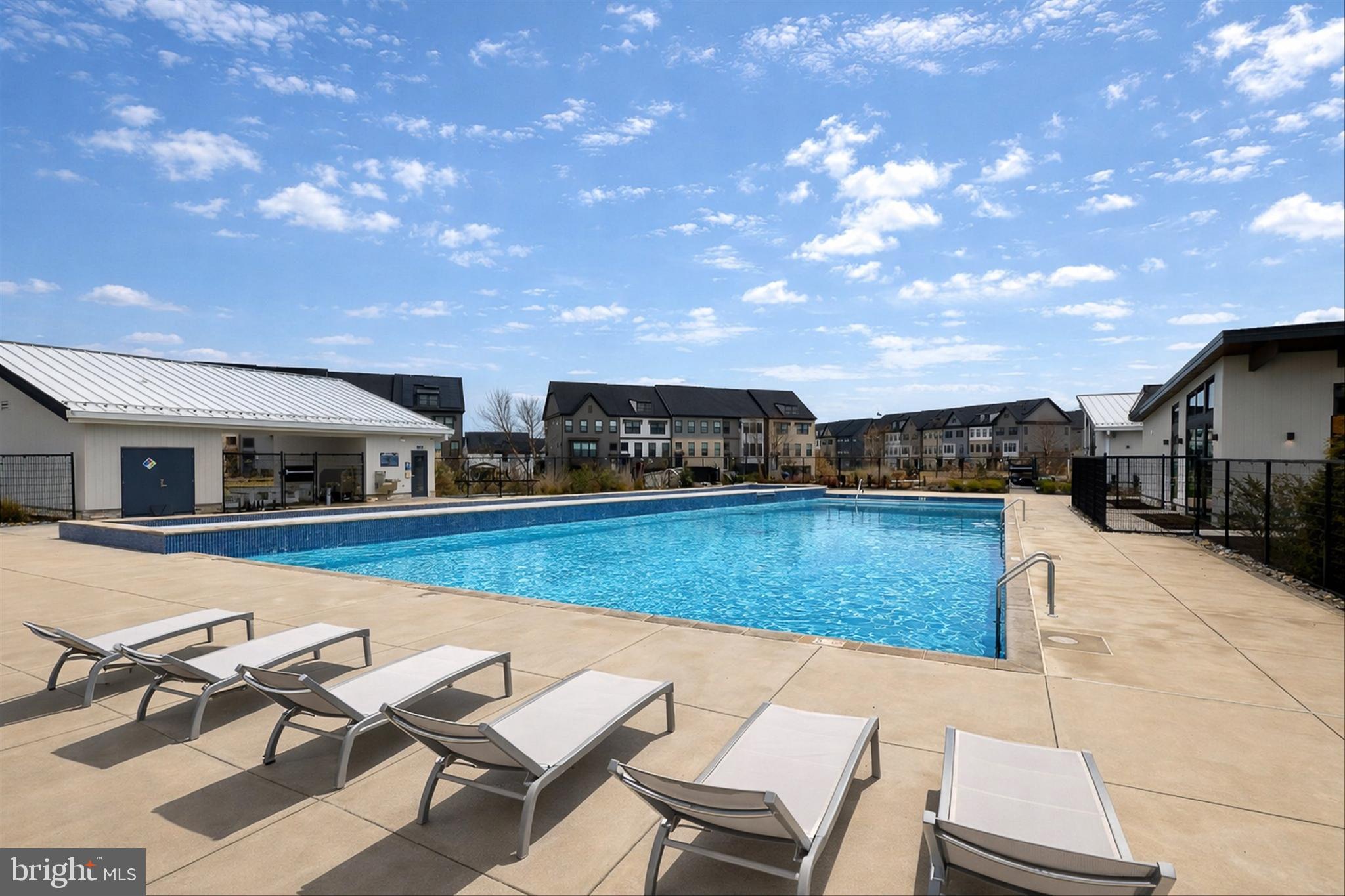 TANYARD SHORES - Residential