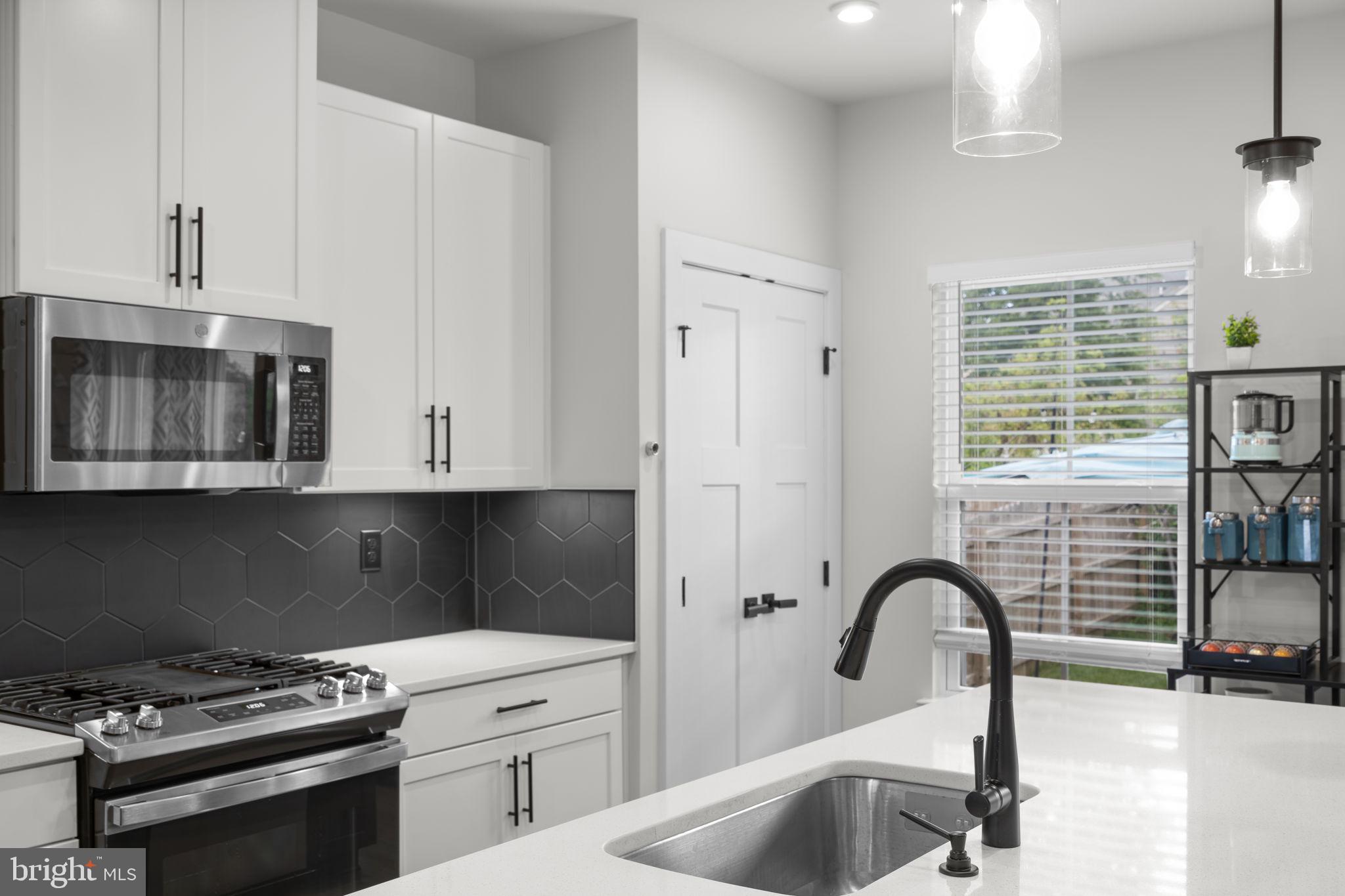 BELLE AIR TOWNHOMES - Residential