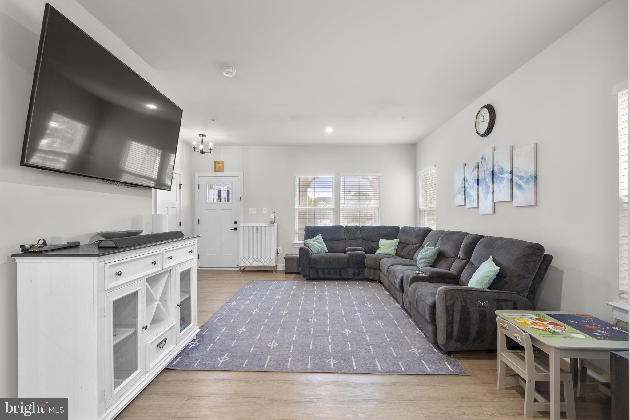 BELLE AIR TOWNHOMES - Residential