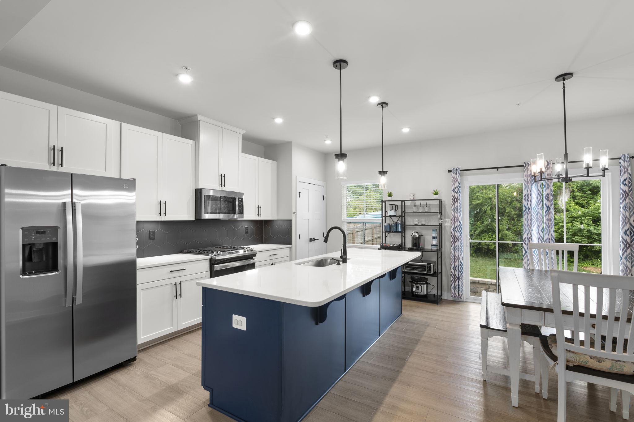 BELLE AIR TOWNHOMES - Residential