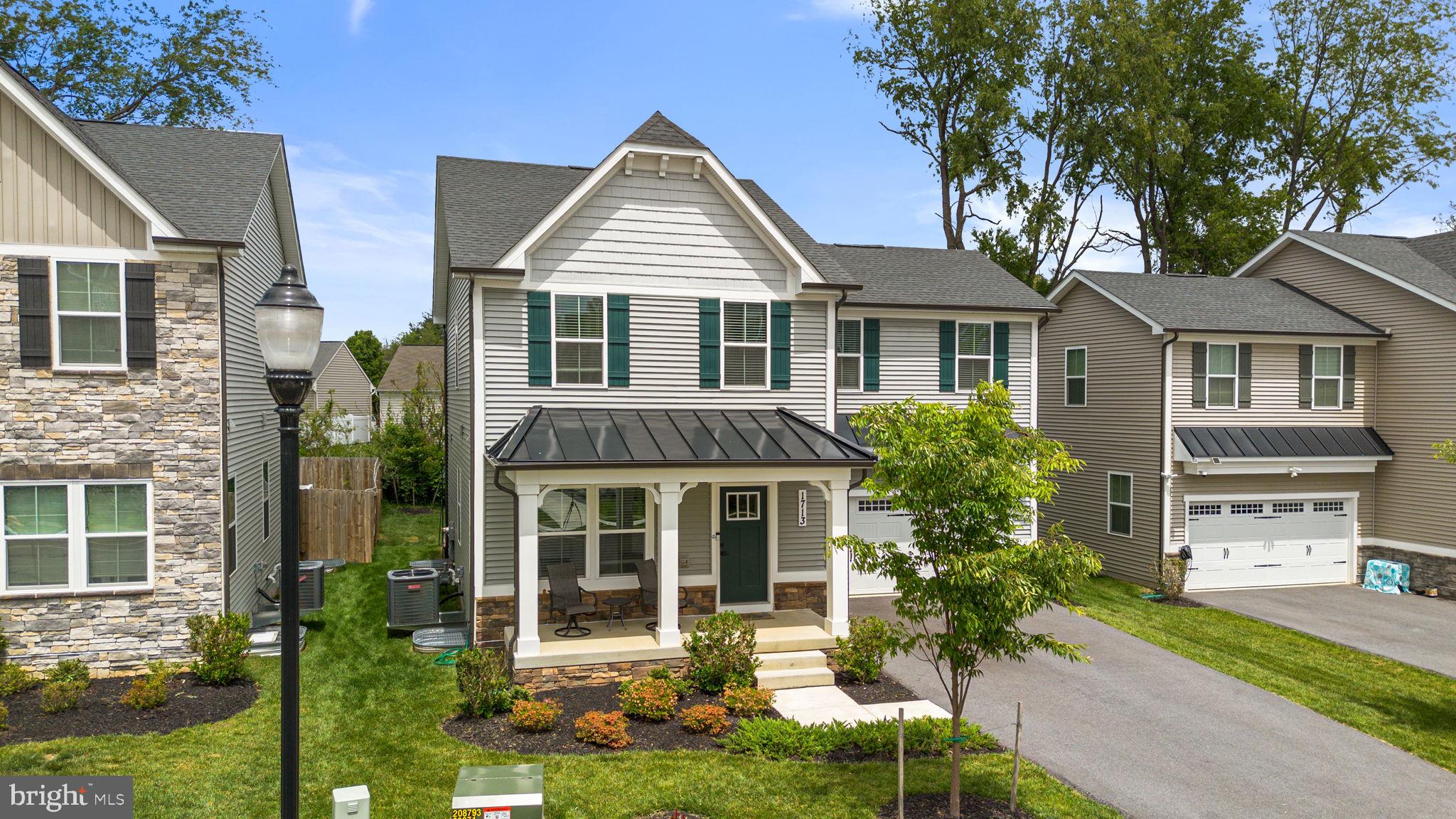 BELLE AIR TOWNHOMES - Residential