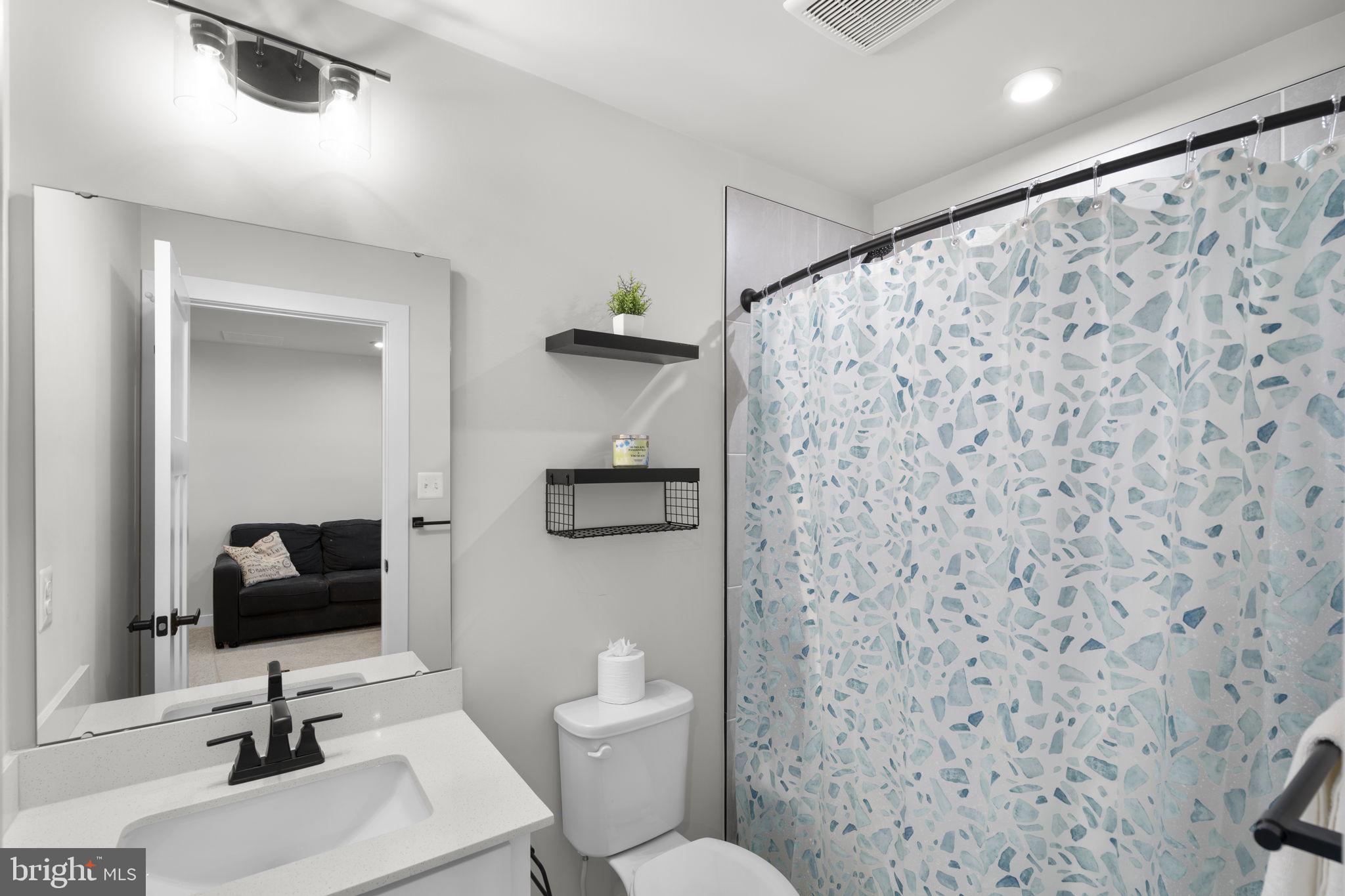 BELLE AIR TOWNHOMES - Residential