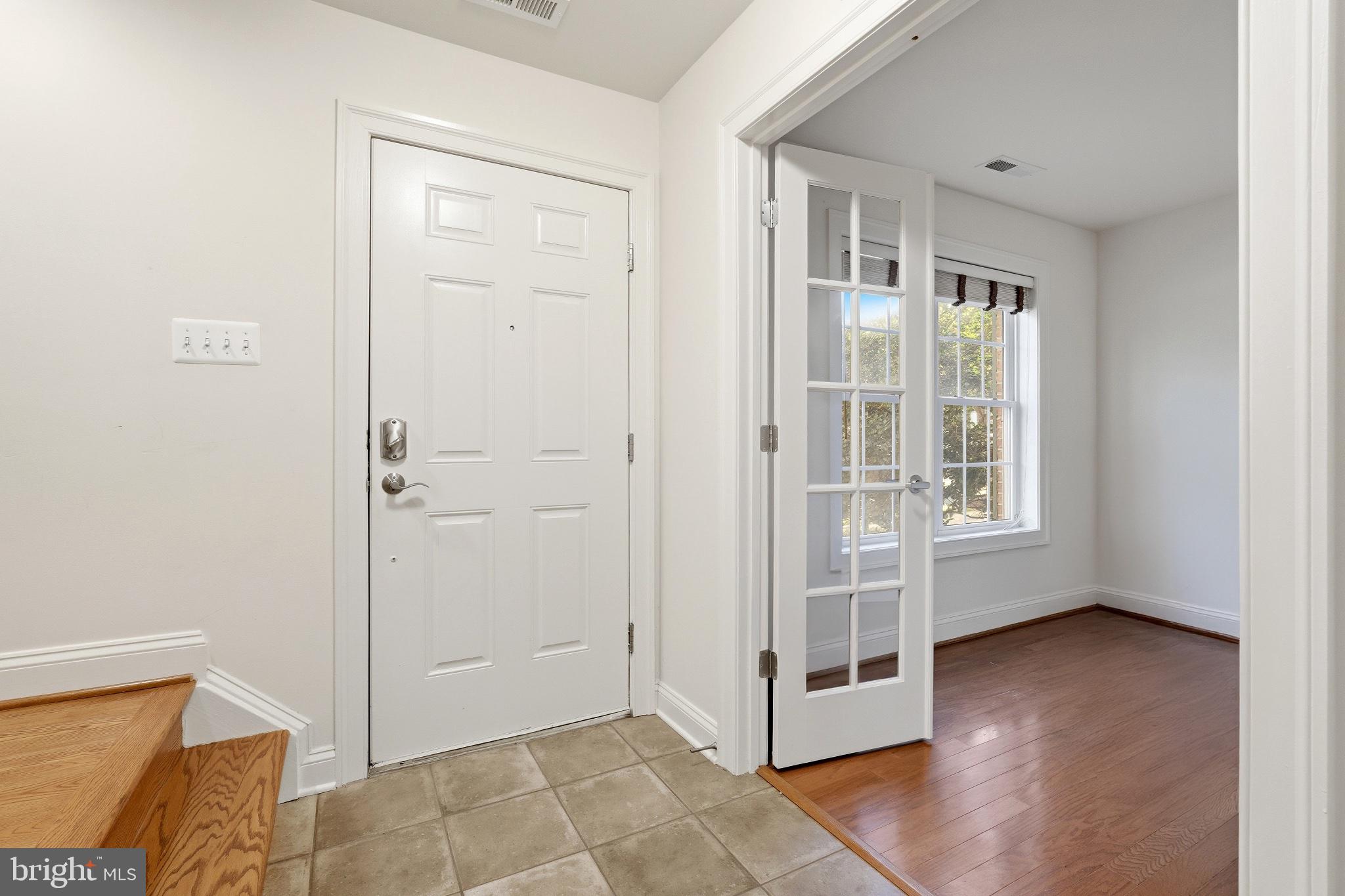 658 RAVEN AVENUE