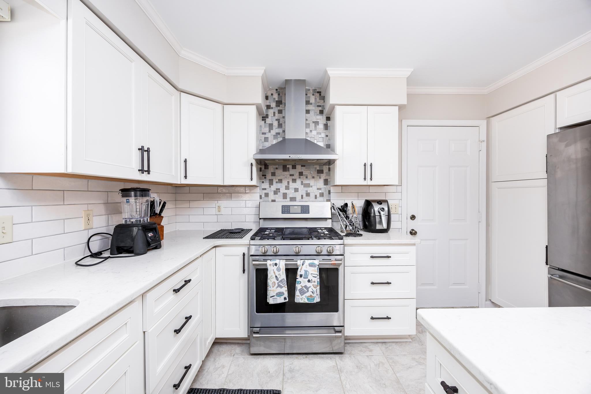 CROSS CREEK - Residential