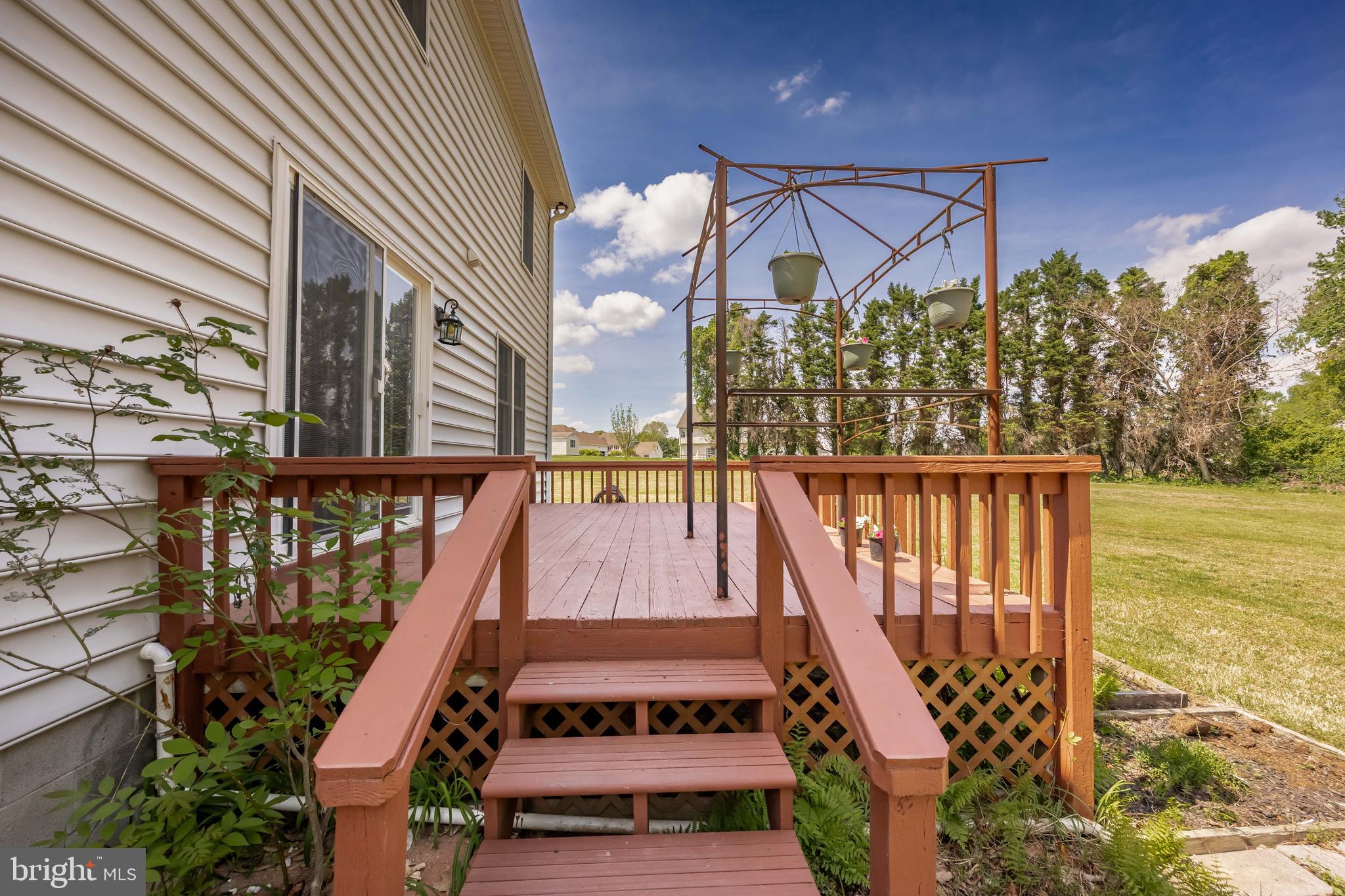 CROSS CREEK - Residential