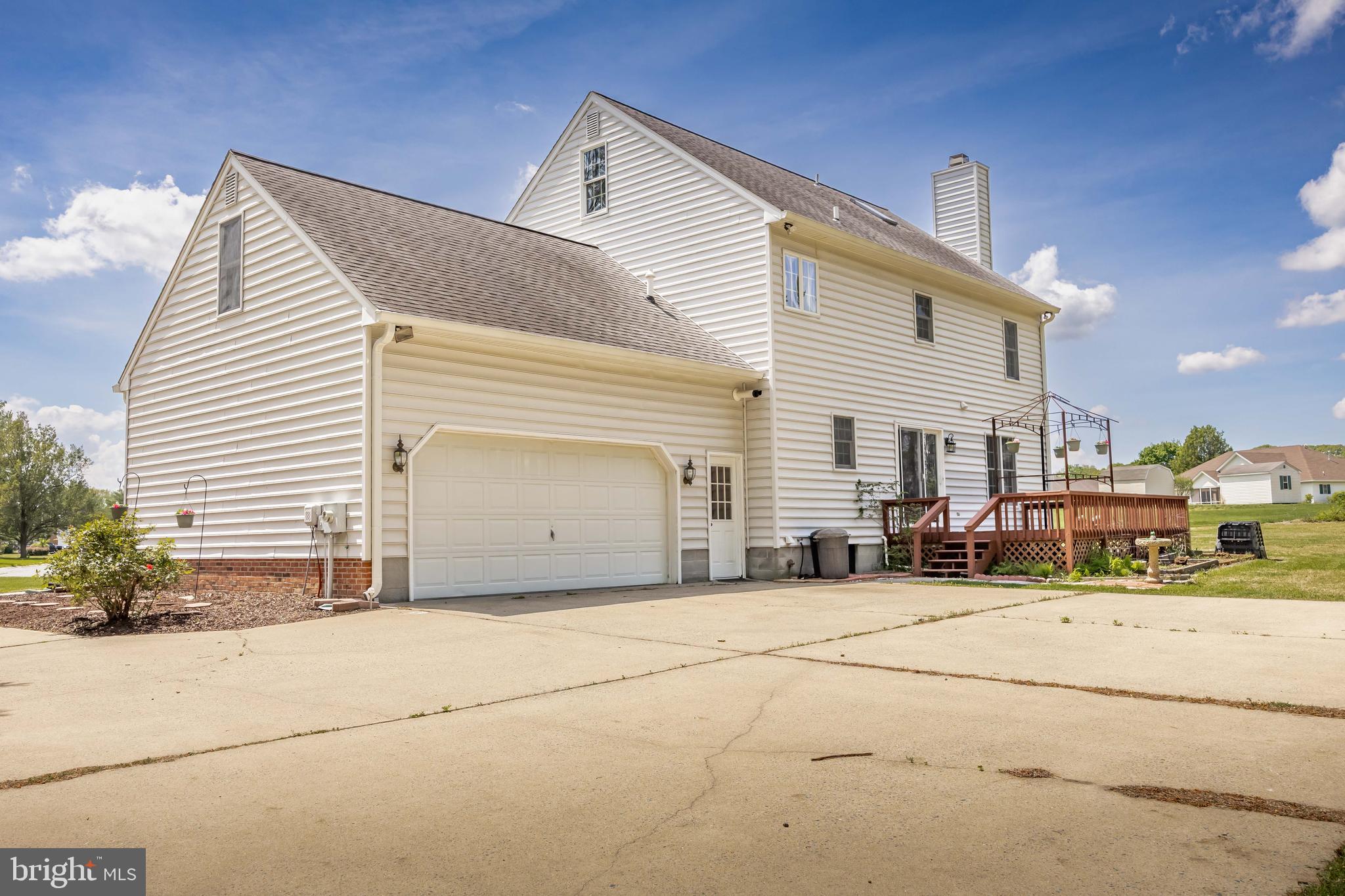 CROSS CREEK - Residential